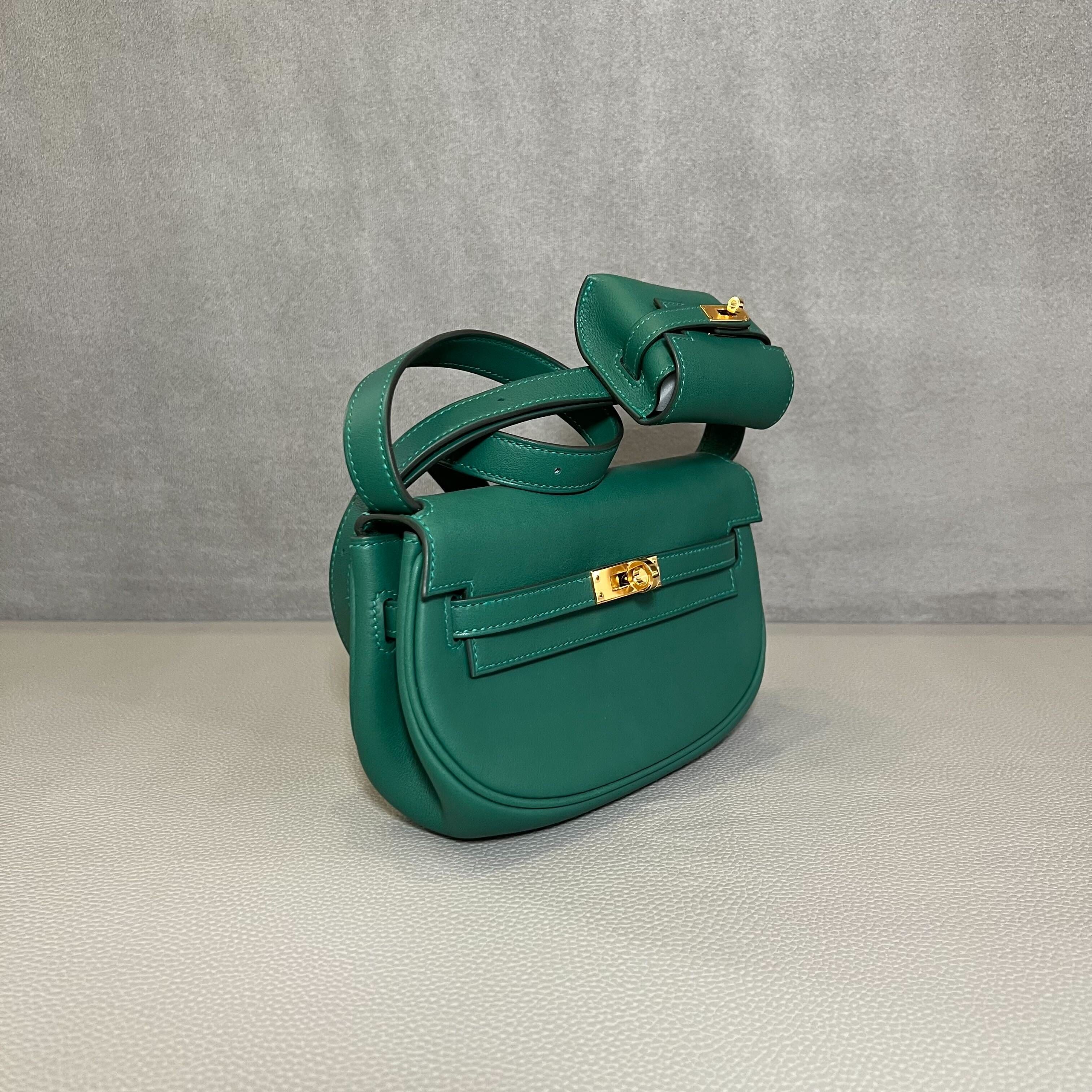 Hermès Vert Moyen Kelly Moove Swift Gold Hardware - Image 4