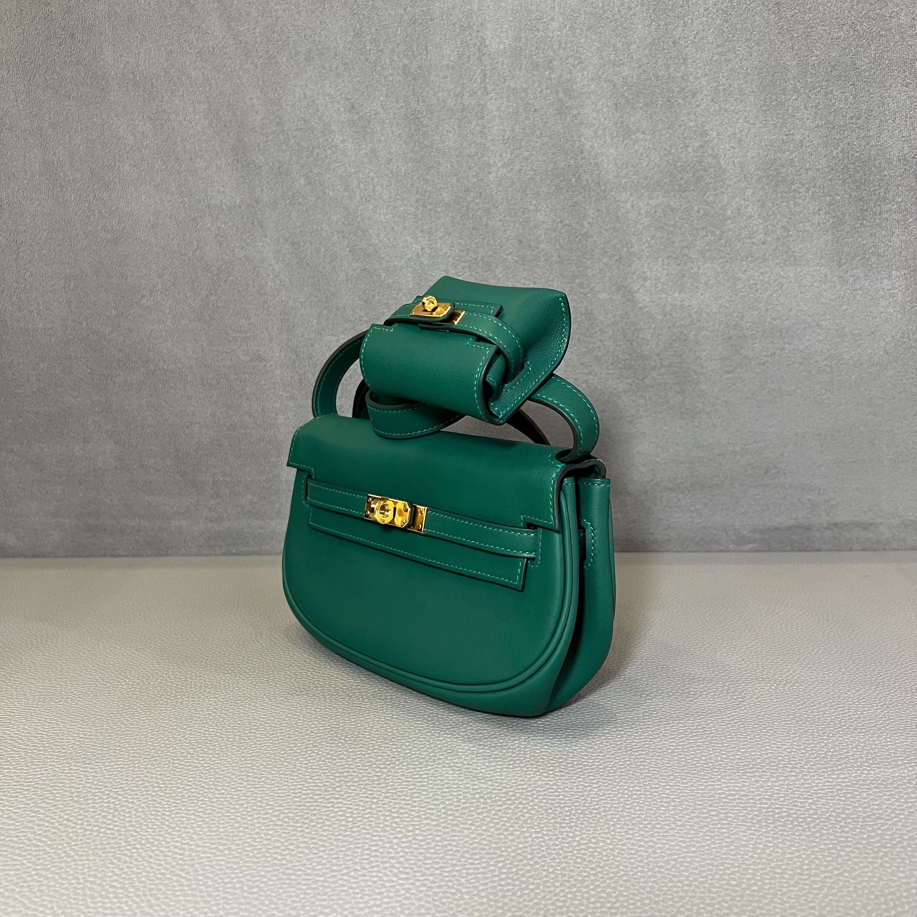 Hermès Vert Moyen Kelly Moove Swift Gold Hardware - Image 5