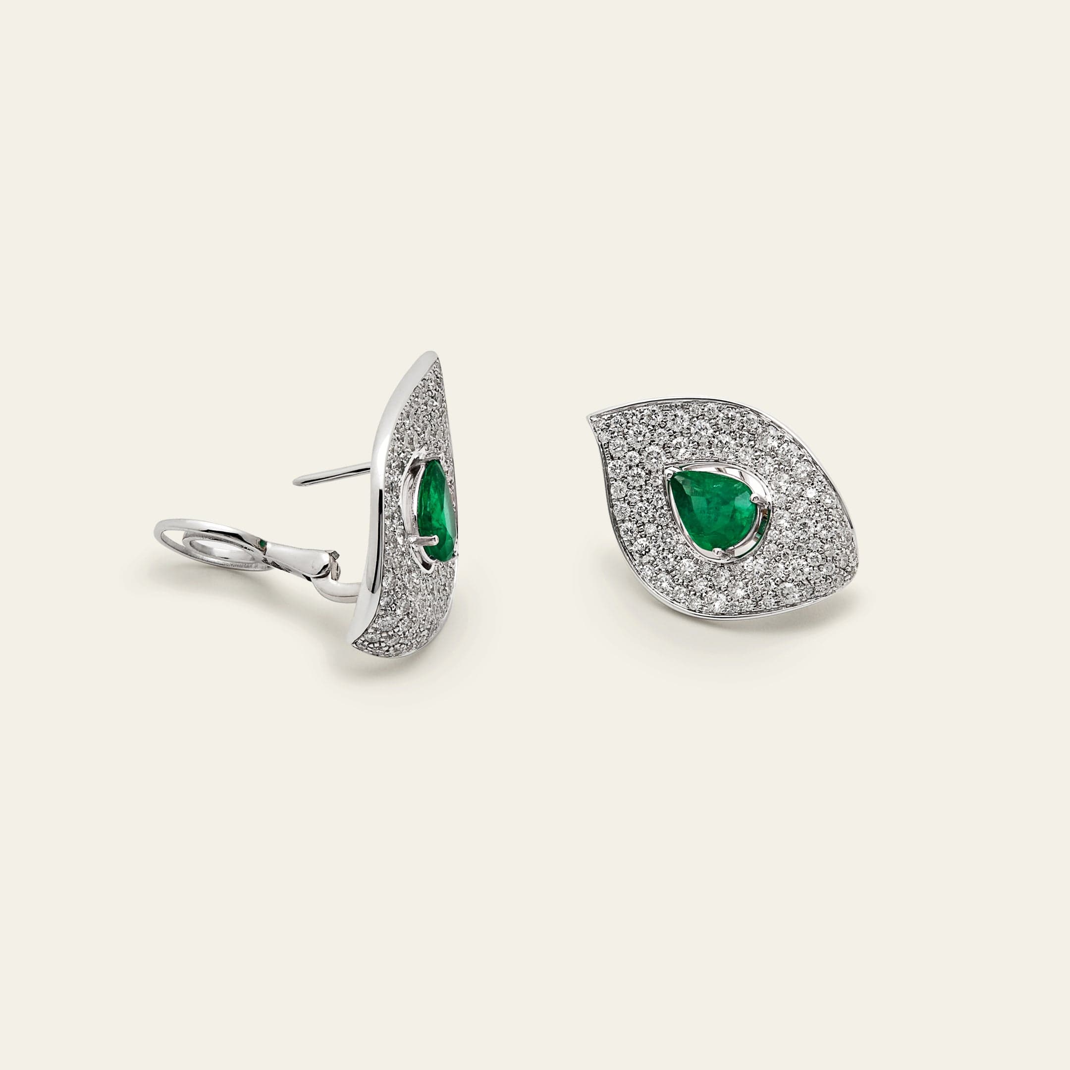 Jardin Emerald and Diamond Earrings - Image 3