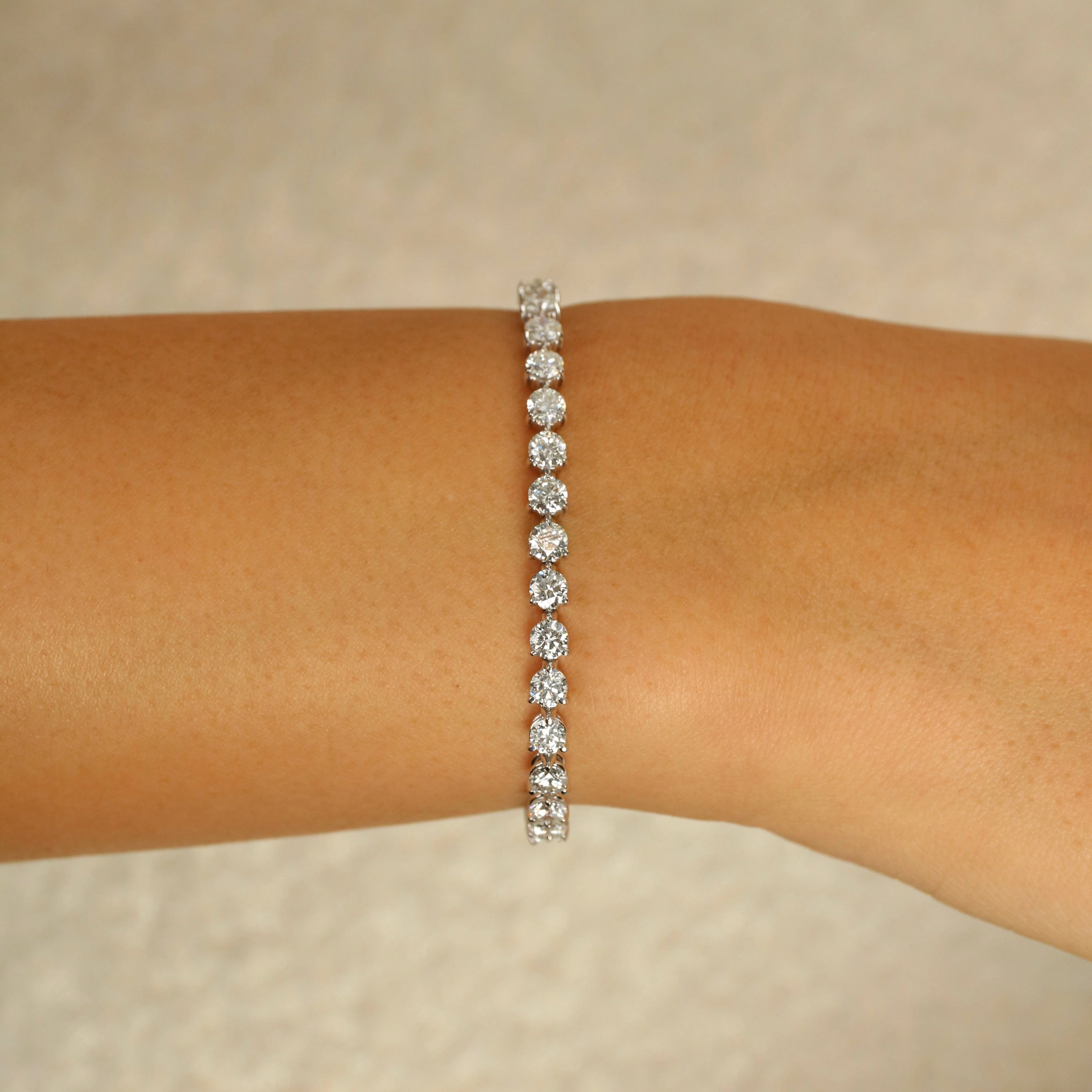 Luce 7.7 Carat Round Diamond Tennis Bracelet - Image 2