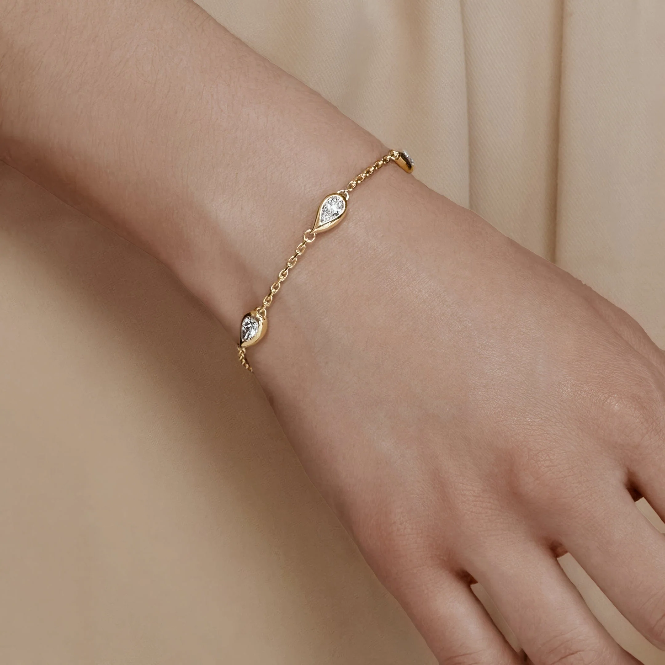 Mika Pear Shaped Diamond Bracelet in Yellow Gold - Image 5