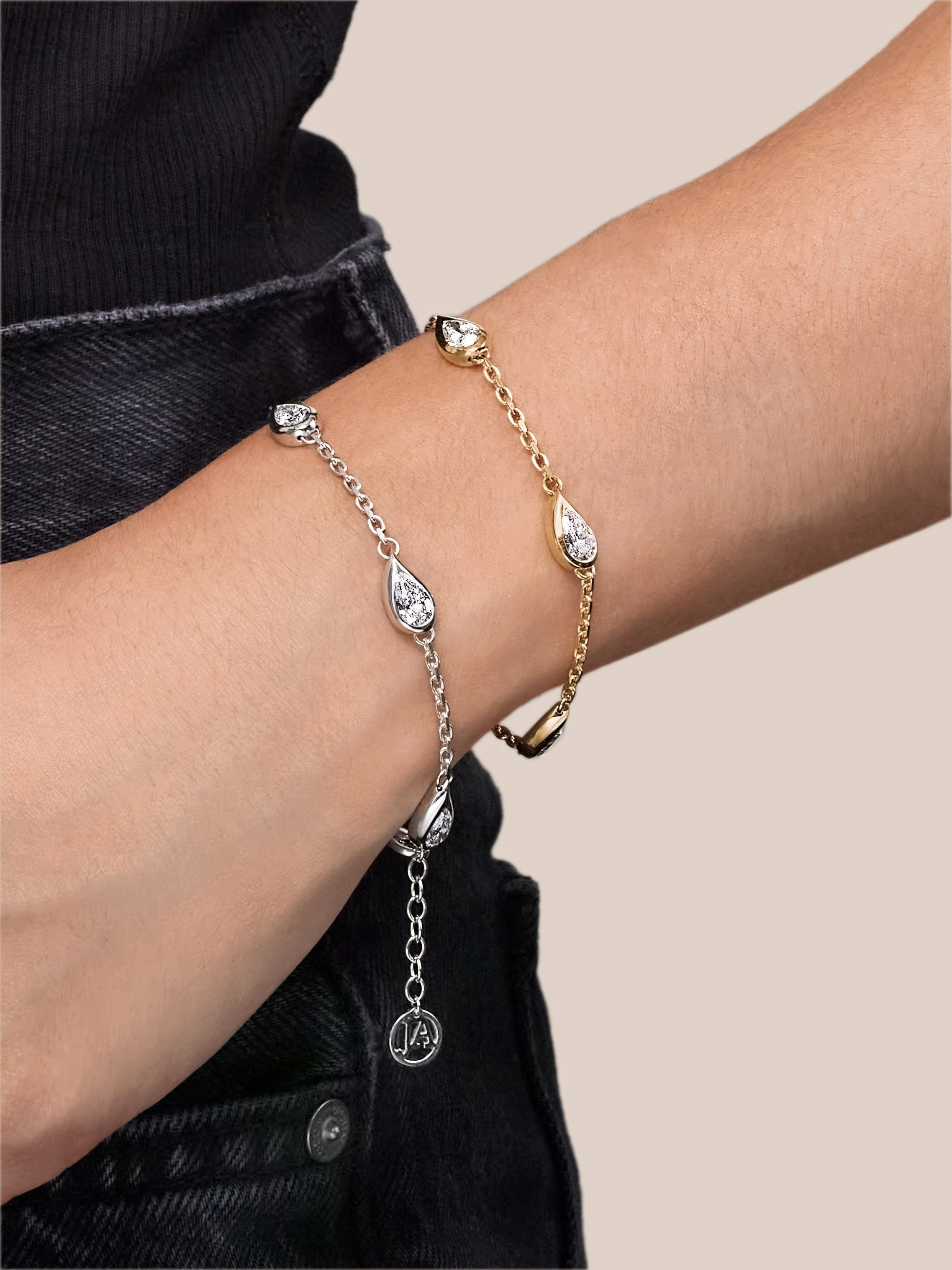 Mika Pear Shaped Diamond Bracelet in Yellow Gold - Image 2