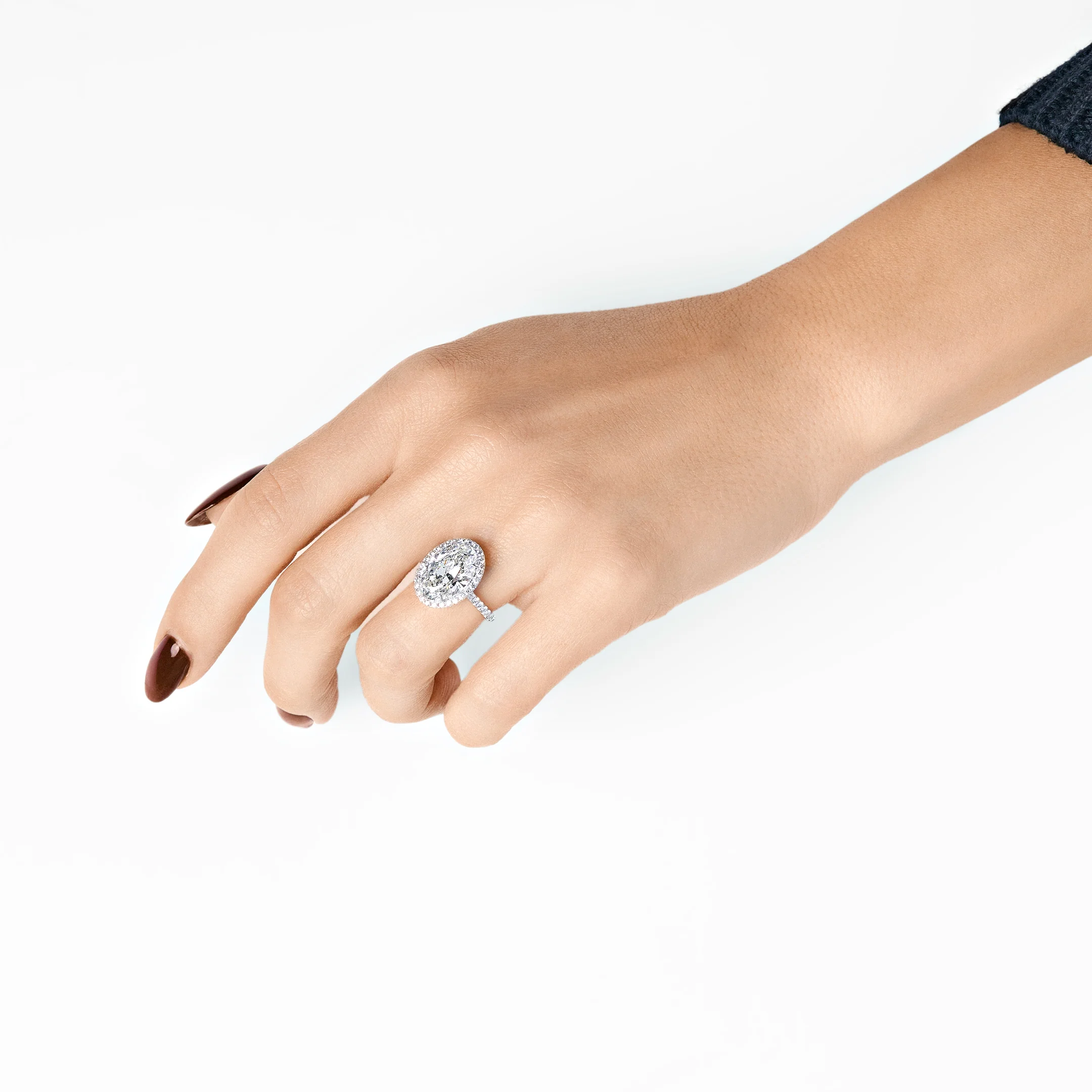 Oval Diamond Engagement Ring - Image 3
