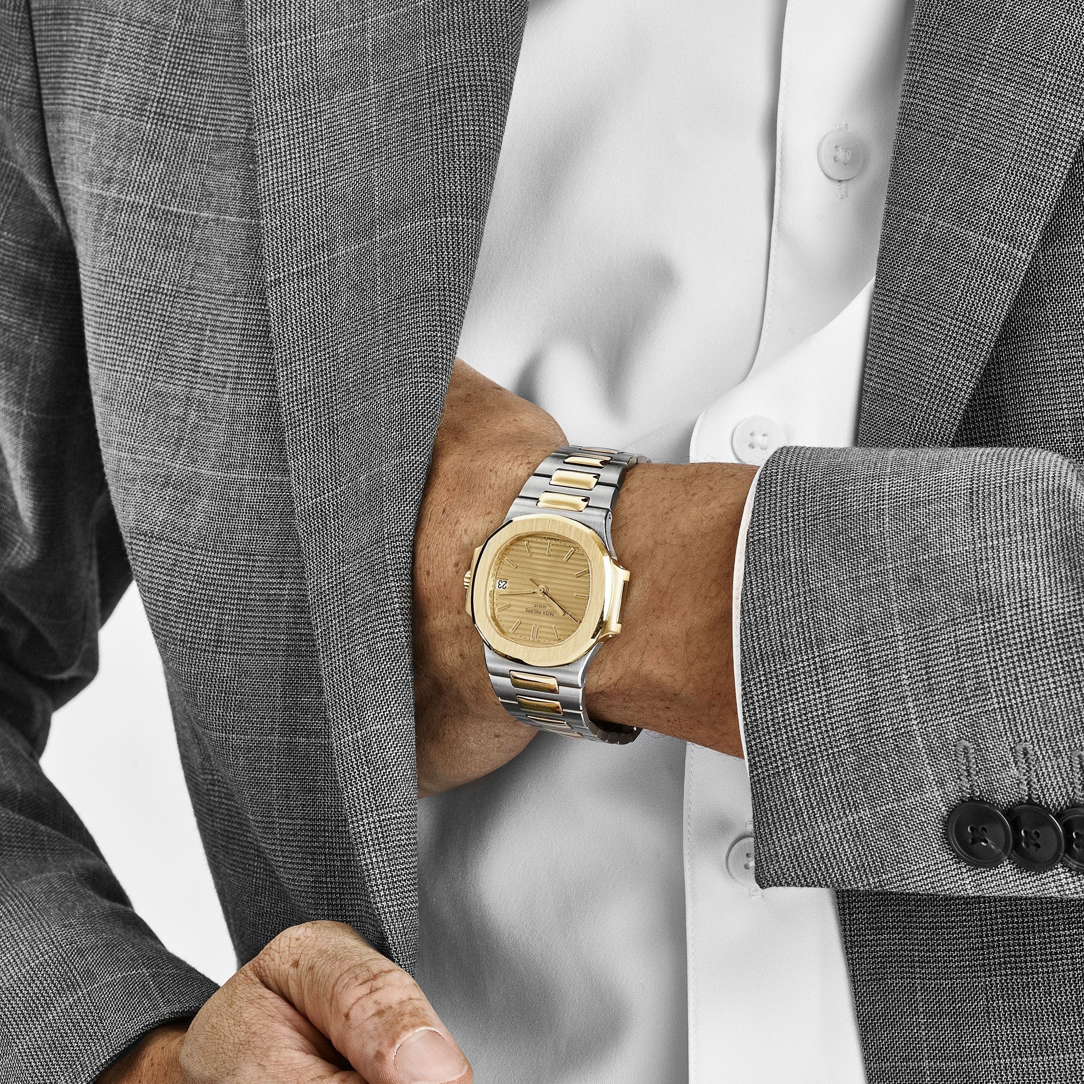 Patek Philippe Nautilus 3800/1AJ Stainless Steel Yellow Gold Champagne Dial - Image 3
