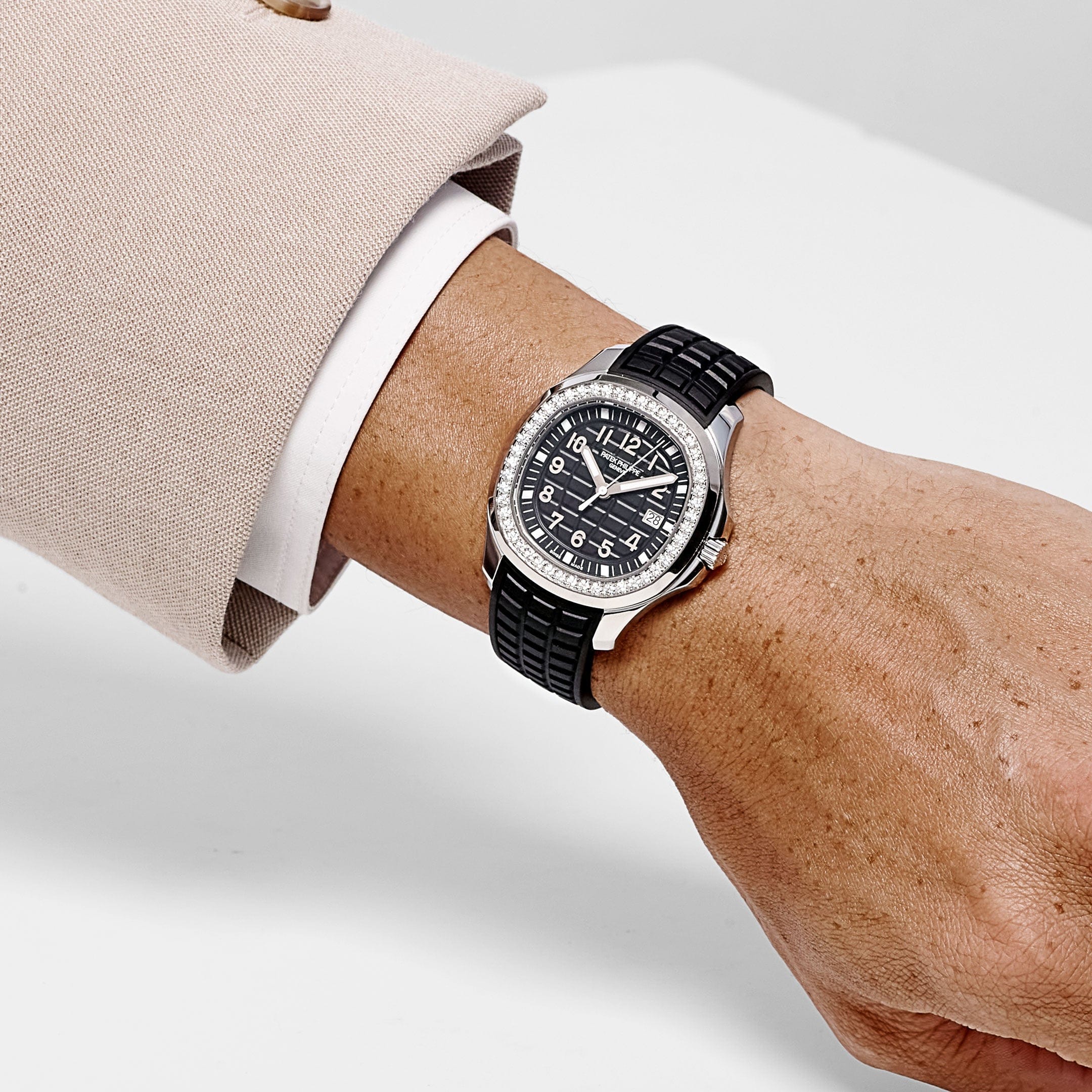 Patek Philippe Aquanaut Luce 5267/200A-001 Stainless Steel Black Dial Diamond Bezel (2025) - Image 3