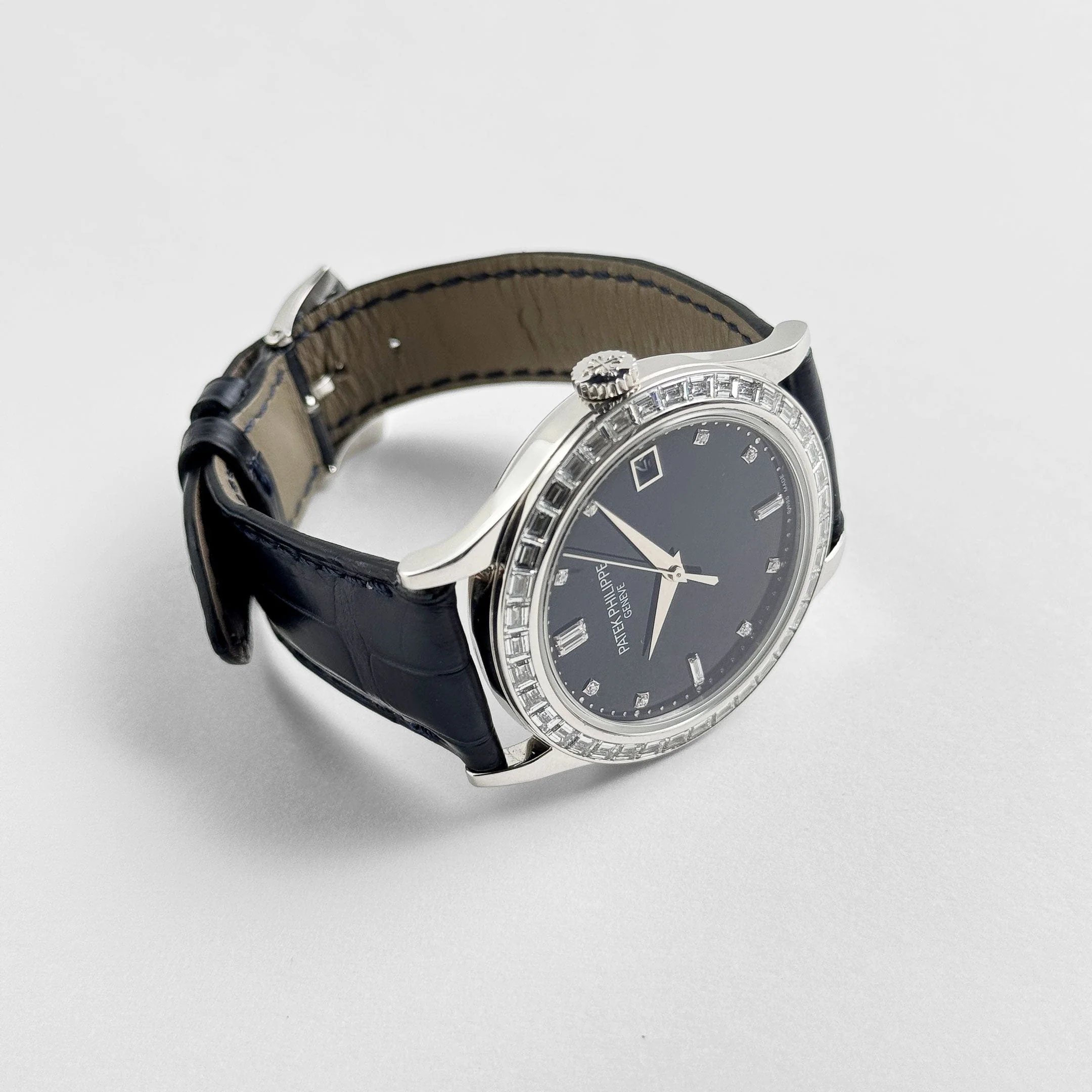 Patek Philippe Calatrava 5298P-012 Platinum Black Diamond Dial Diamond Bezel (2015) - Image 4