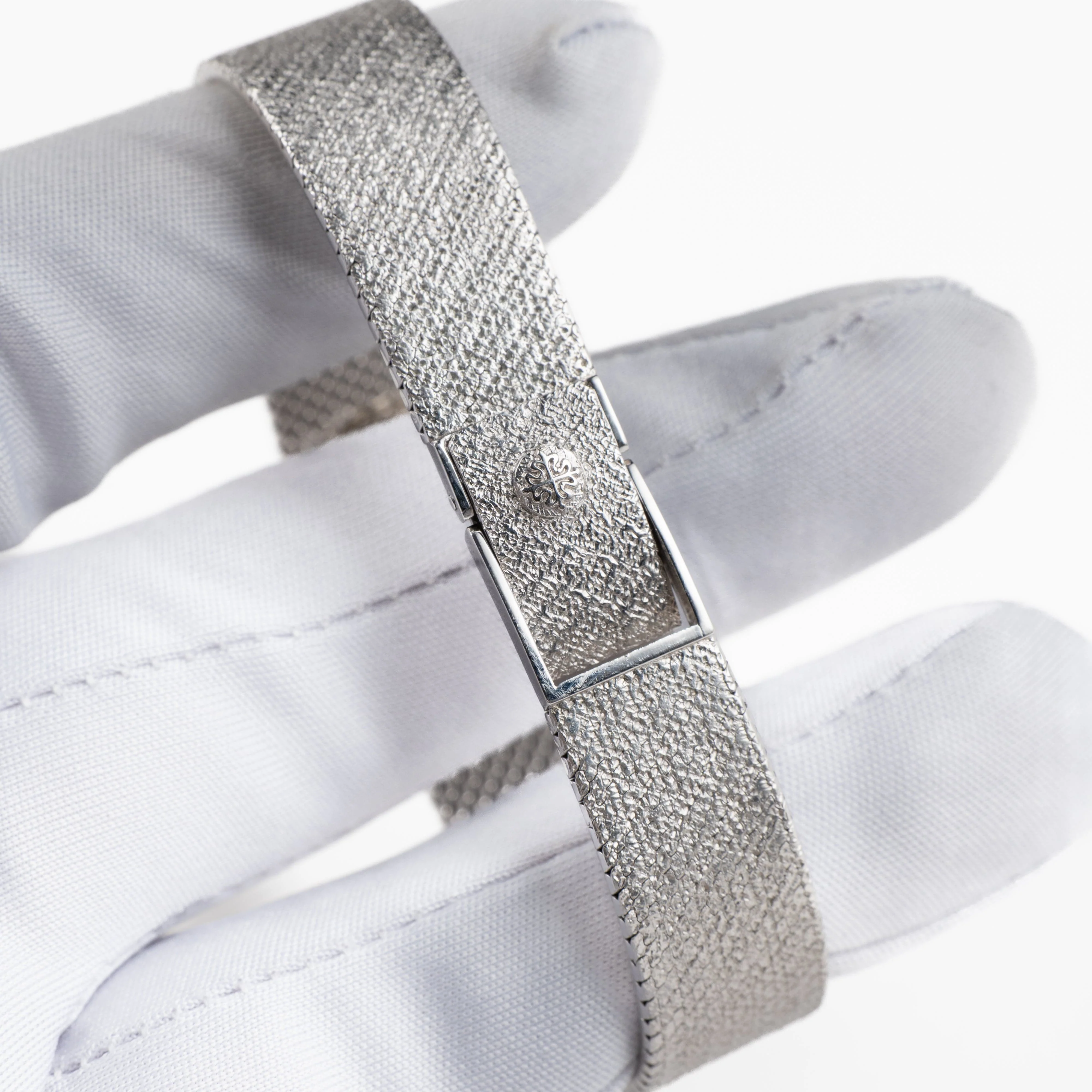 Patek Philippe Ellipse 3349 White Gold Silver Dial - Image 13