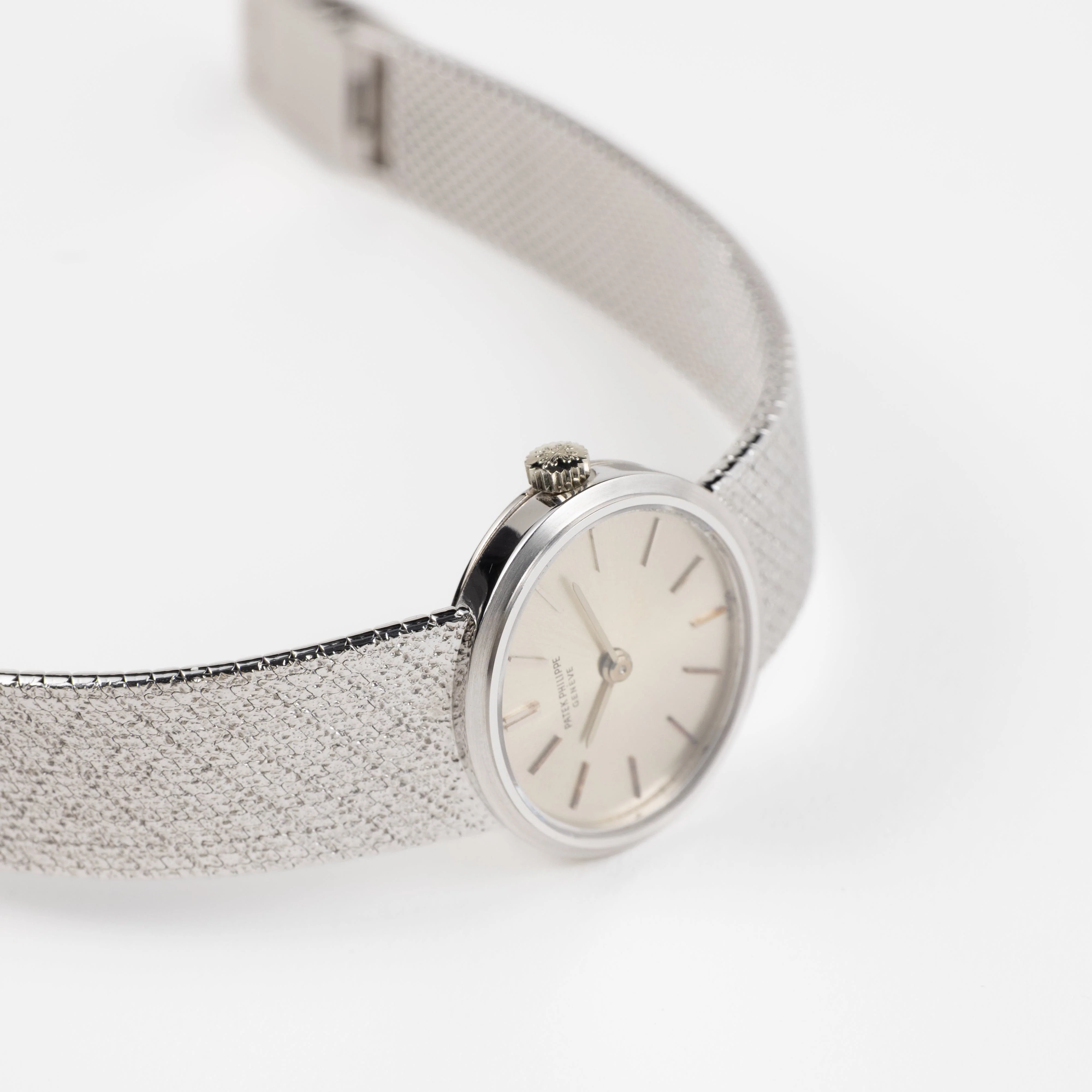 Patek Philippe Ellipse 3349 White Gold Silver Dial - Image 6