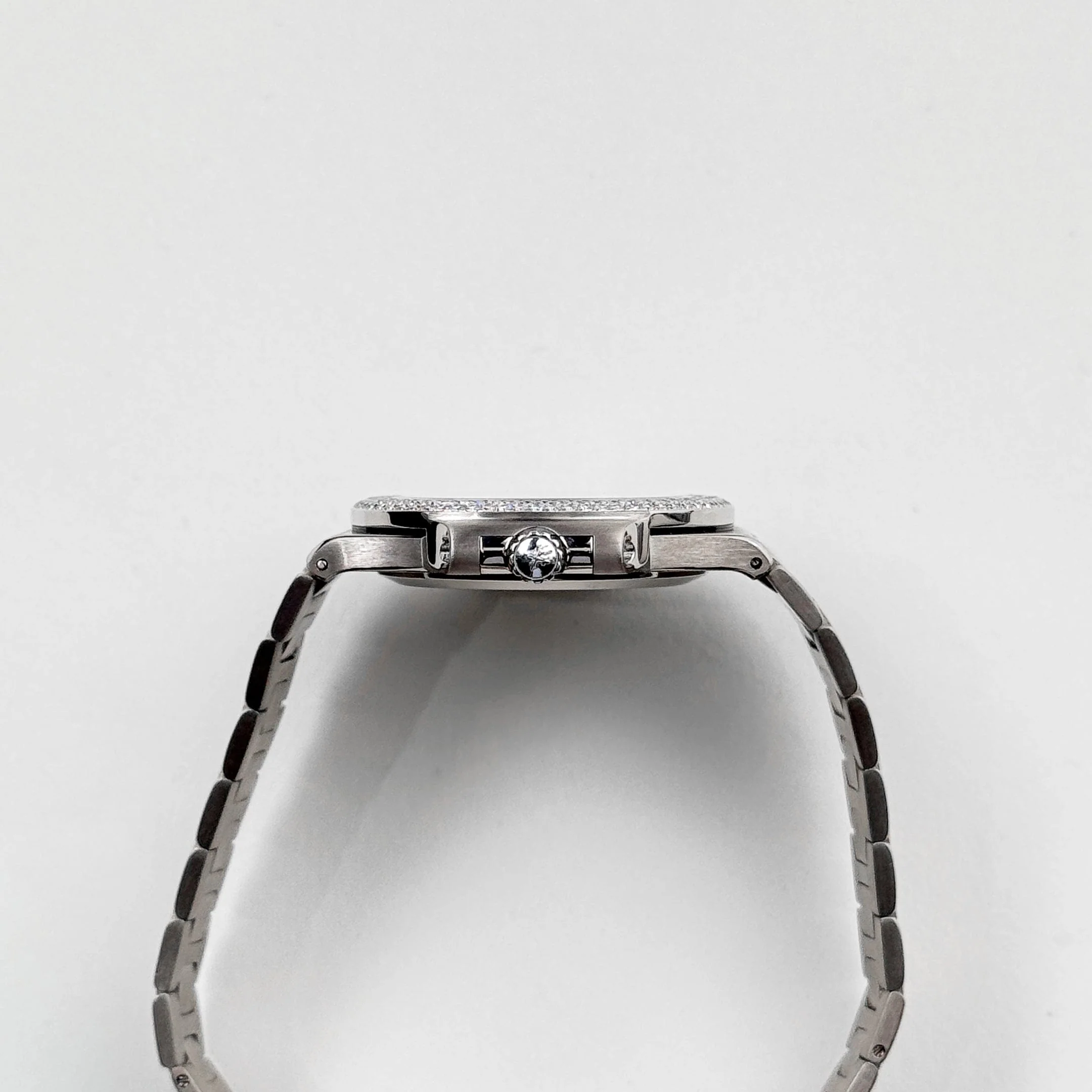 Patek Philippe Nautilus 3800/4G-001 White Gold White Dial Diamond Set (2004) - Image 7