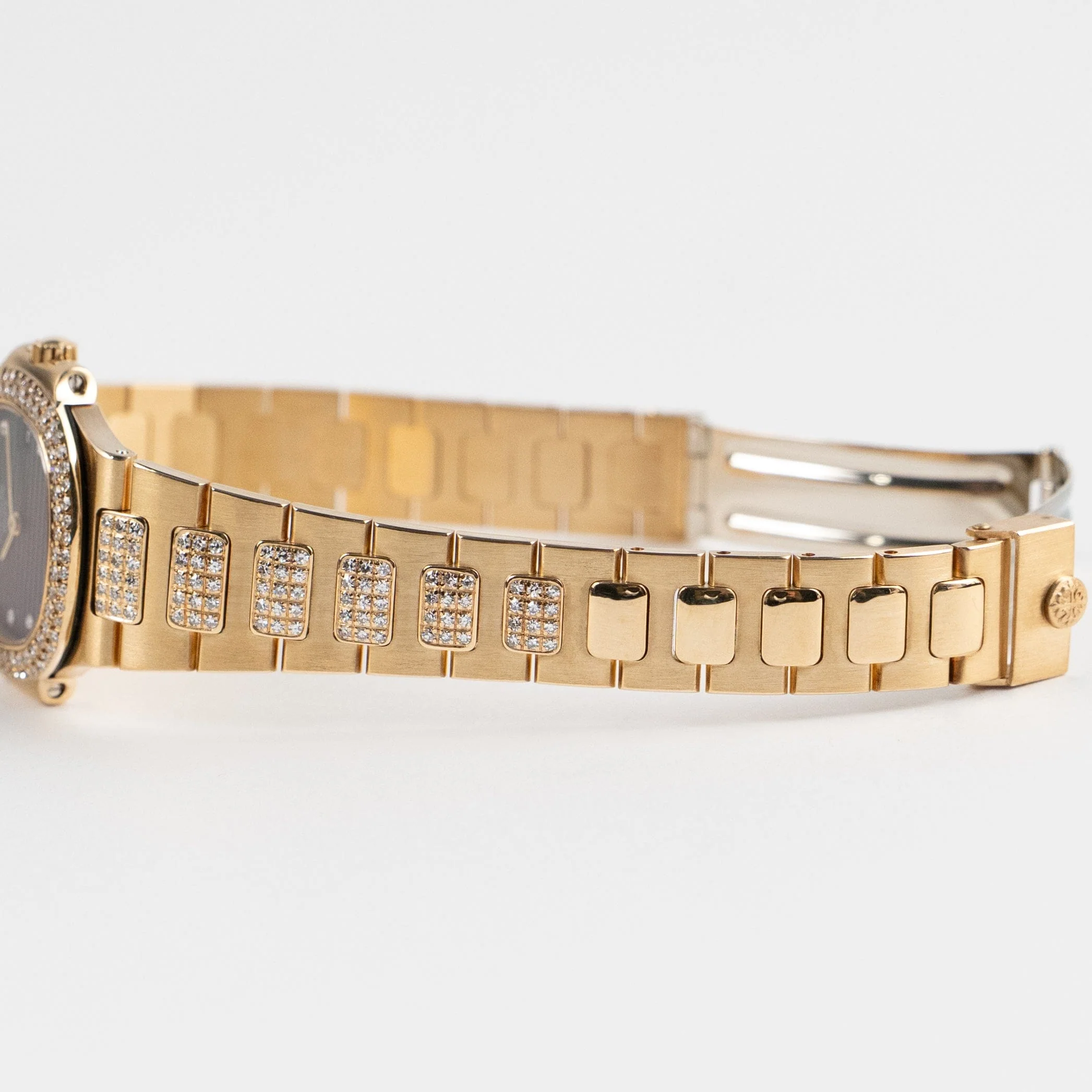 Patek Philippe Nautilus 4700/5 Yellow Gold Blue Diamond Dial - Image 10