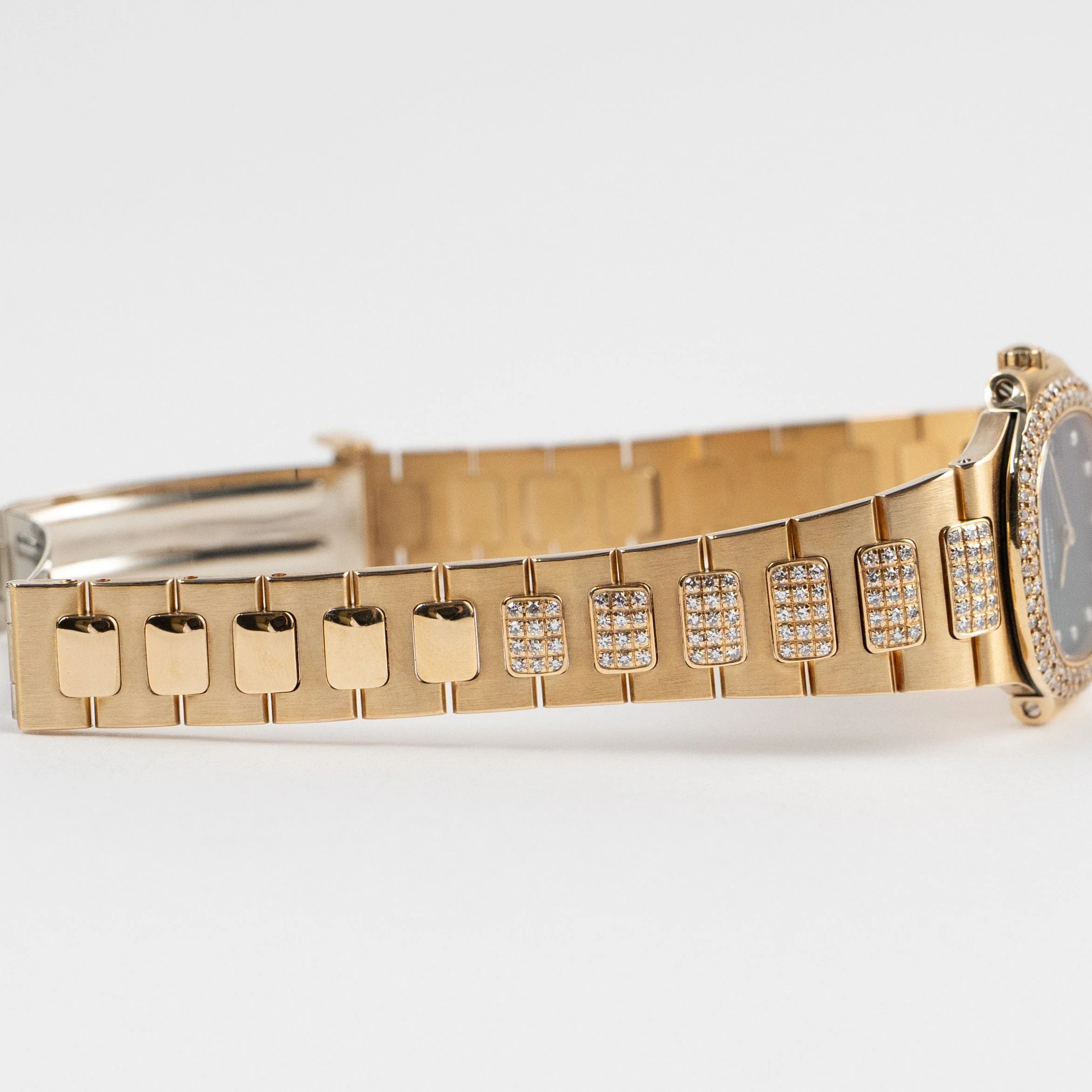 Patek Philippe Nautilus 4700/5 Yellow Gold Blue Diamond Dial - Image 11