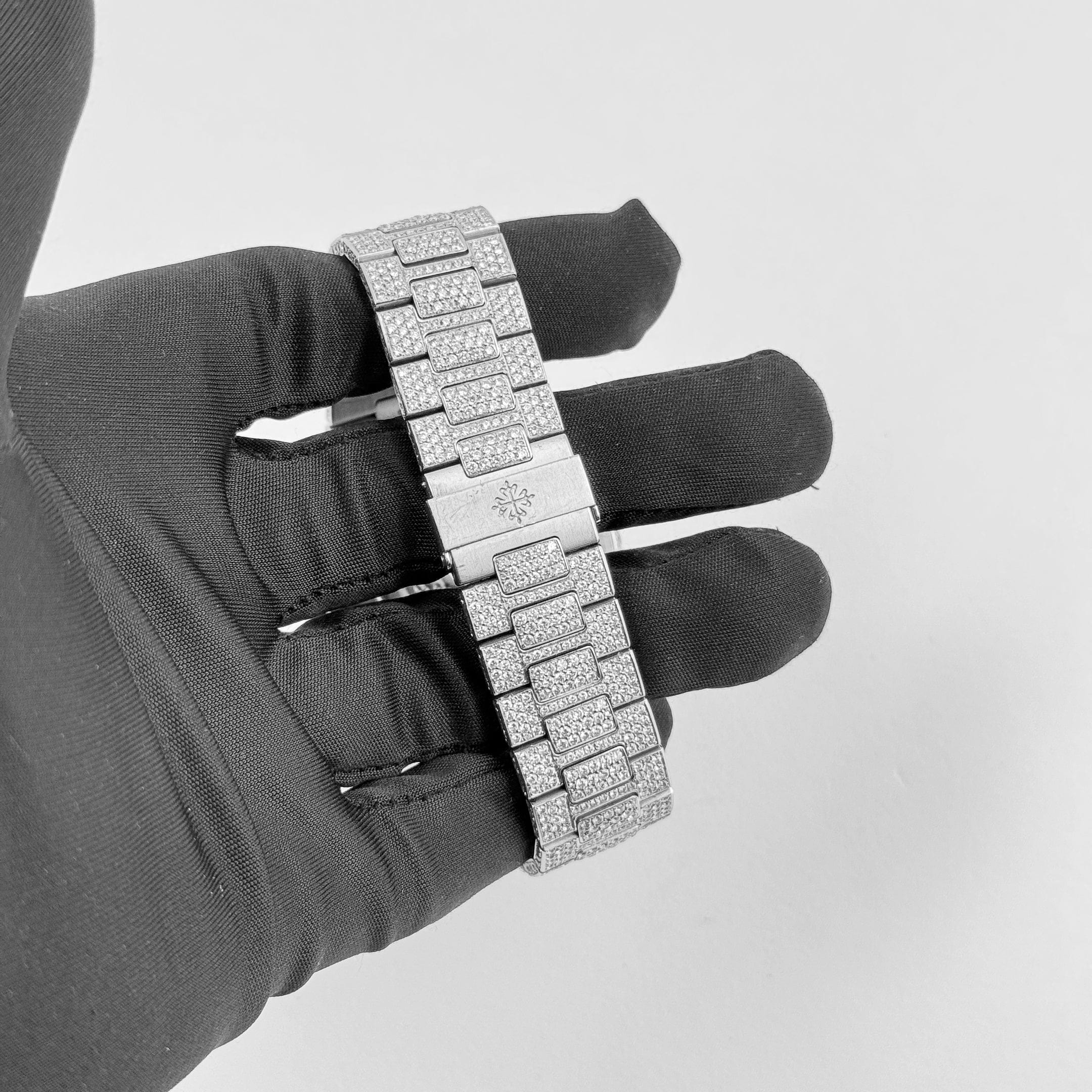Patek Philippe Nautilus 5711/1A-011 Stainless Steel with Aftermarket Diamond Pavé Bezel and Case (2012) - Image 12