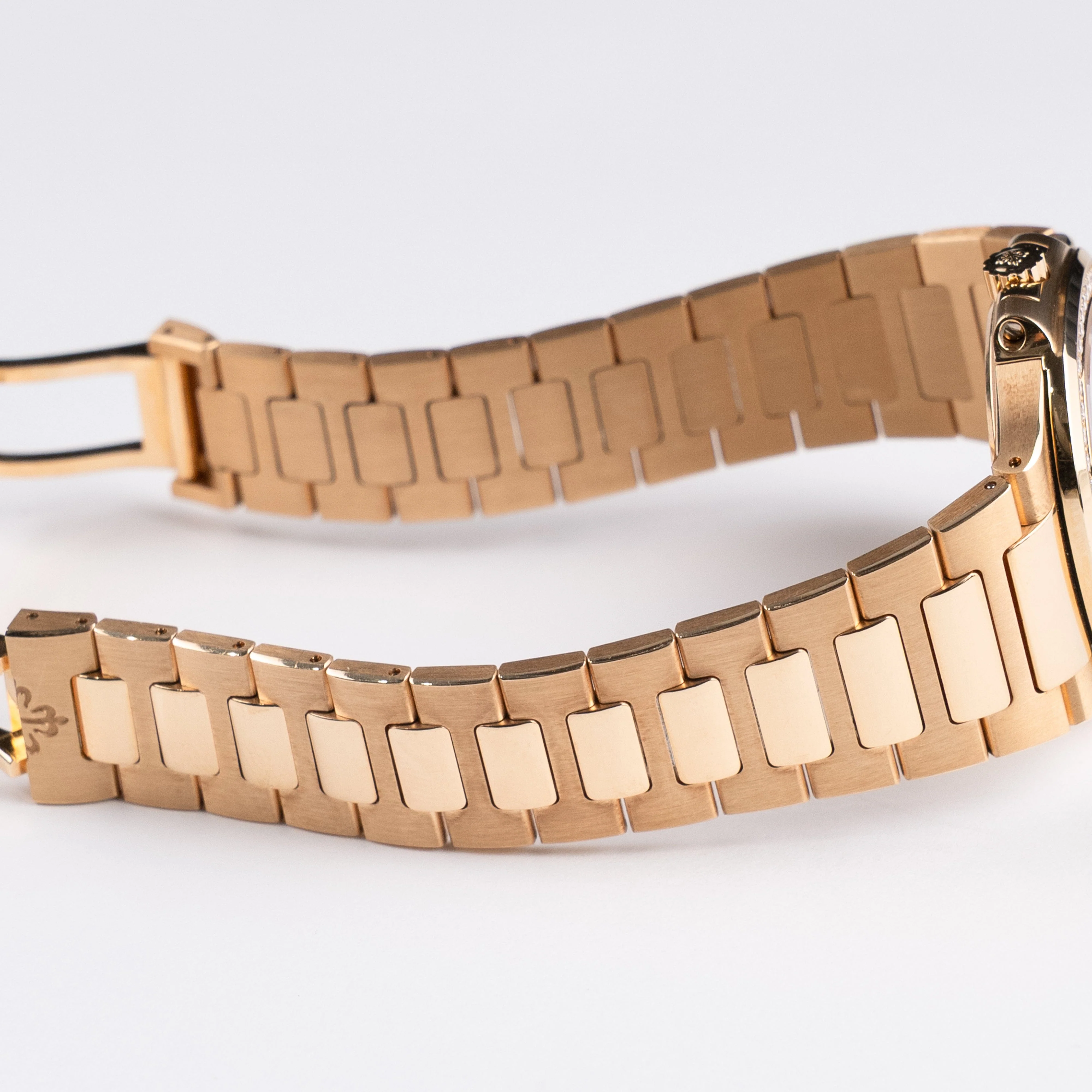 Patek Philippe Nautilus 7010/1R-011 'Ladies' Rose Gold Silver Dial Diamond Bezel Quartz (2019) - Image 10