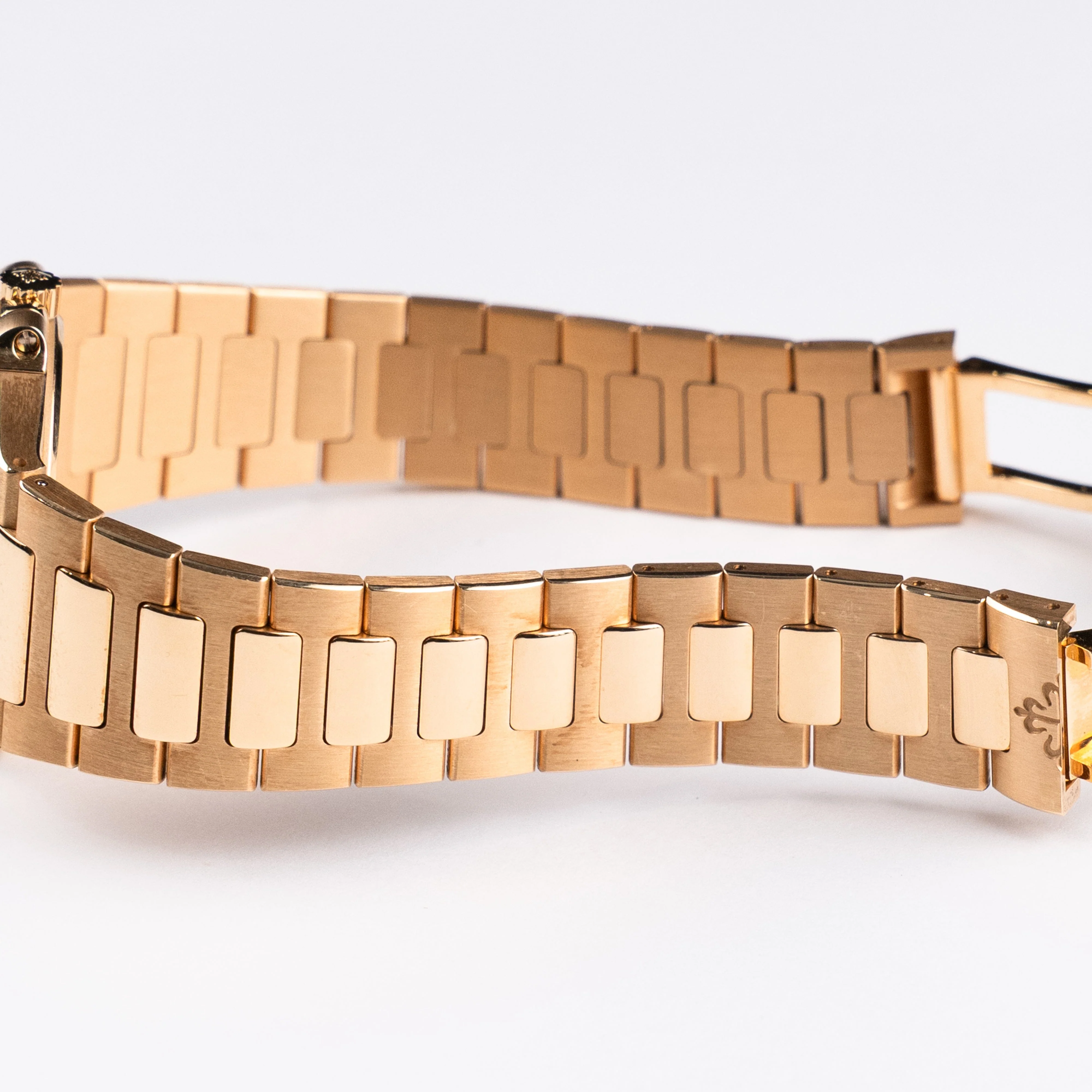 Patek Philippe Nautilus 7010/1R-011 'Ladies' Rose Gold Silver Dial Diamond Bezel Quartz (2019) - Image 11