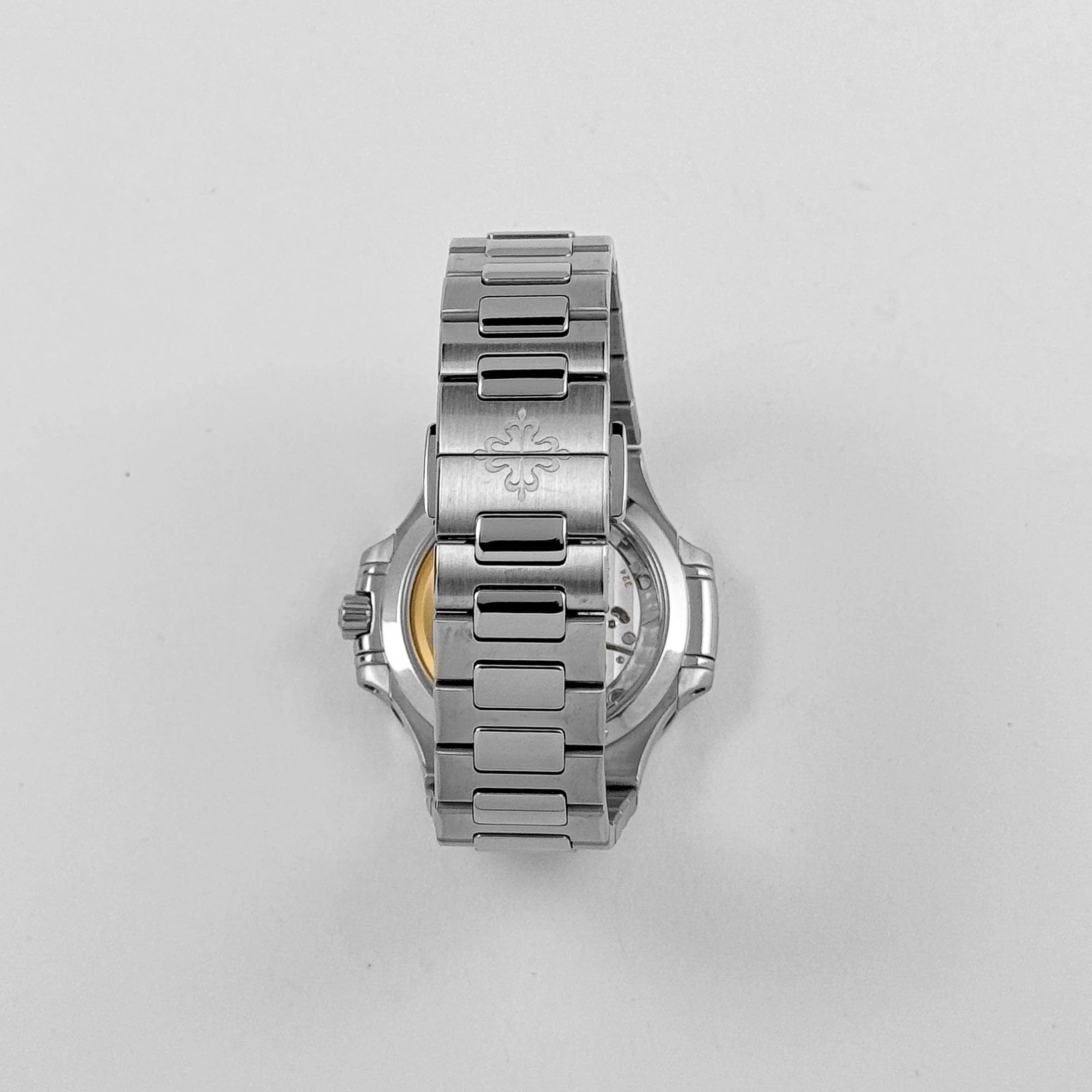 Patek Philippe Nautilus 7118/1200A-010 'Ladies' Stainless Steel Silver Dial Diamond Bezel (2022) - Image 13