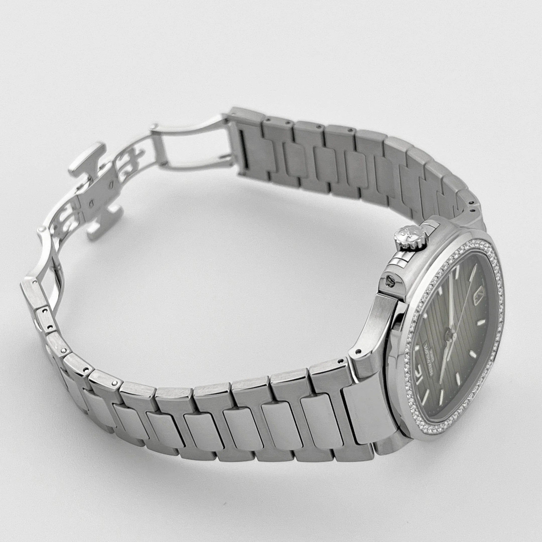 Patek Philippe Nautilus 7118/1200A-011 'Ladies' Stainless Steel Grey Dial Diamond Bezel - Image 8