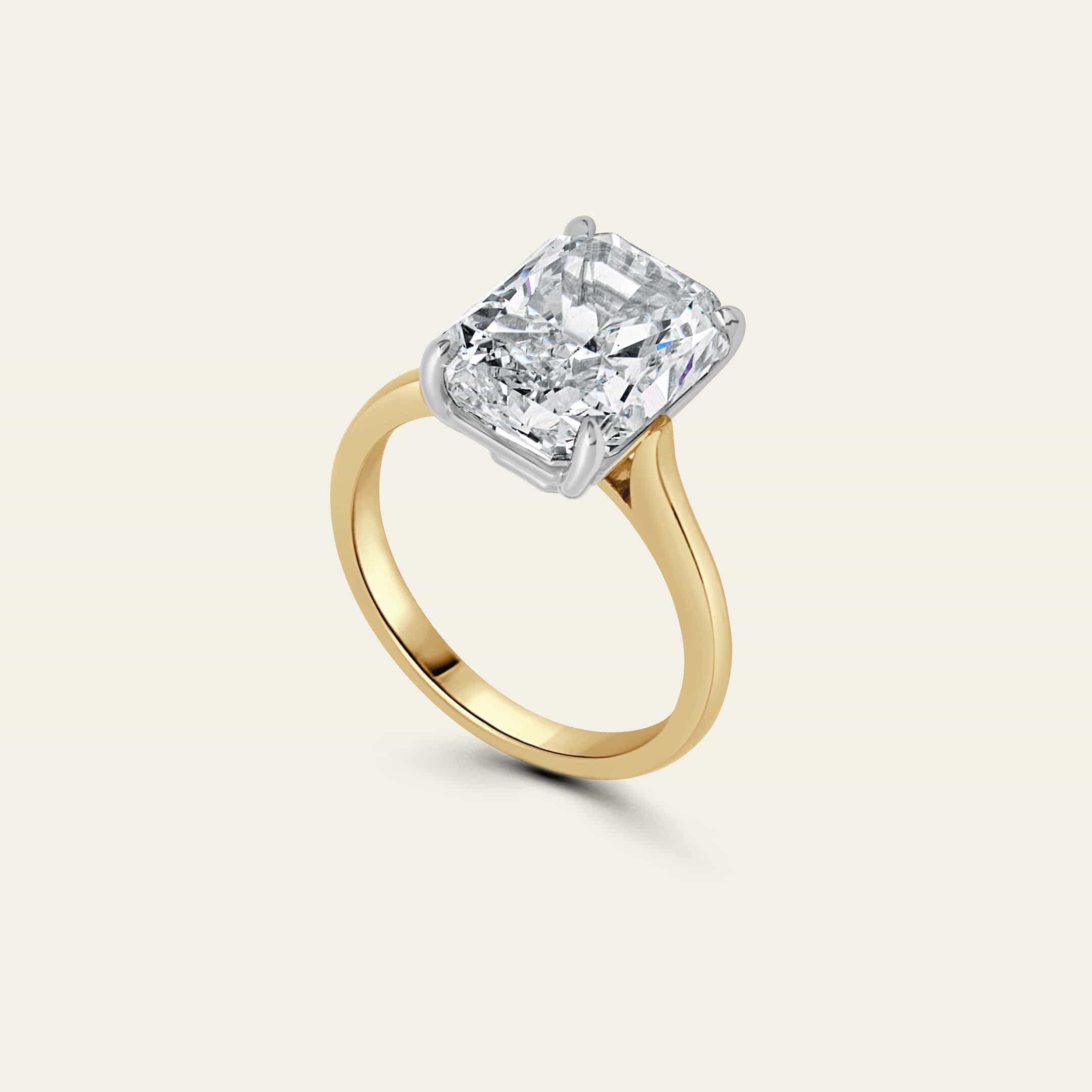 Radiant Cut Diamond Engagement Ring - Image 3