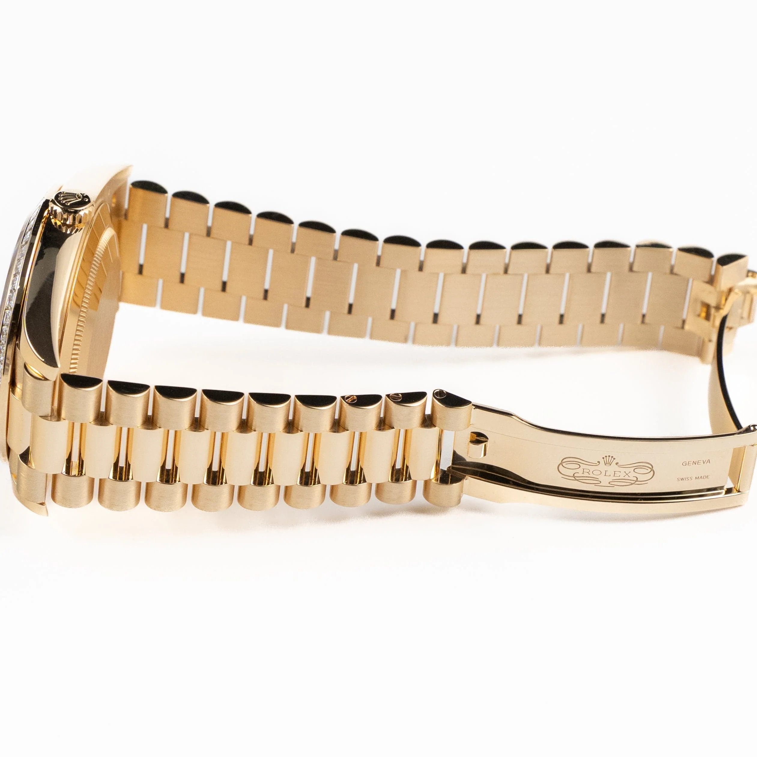 Rolex Day-Date 40 228398TBR Yellow Gold Champagne Diamond Baguette Dial Diamond Baguette Bezel (2020) - Image 10