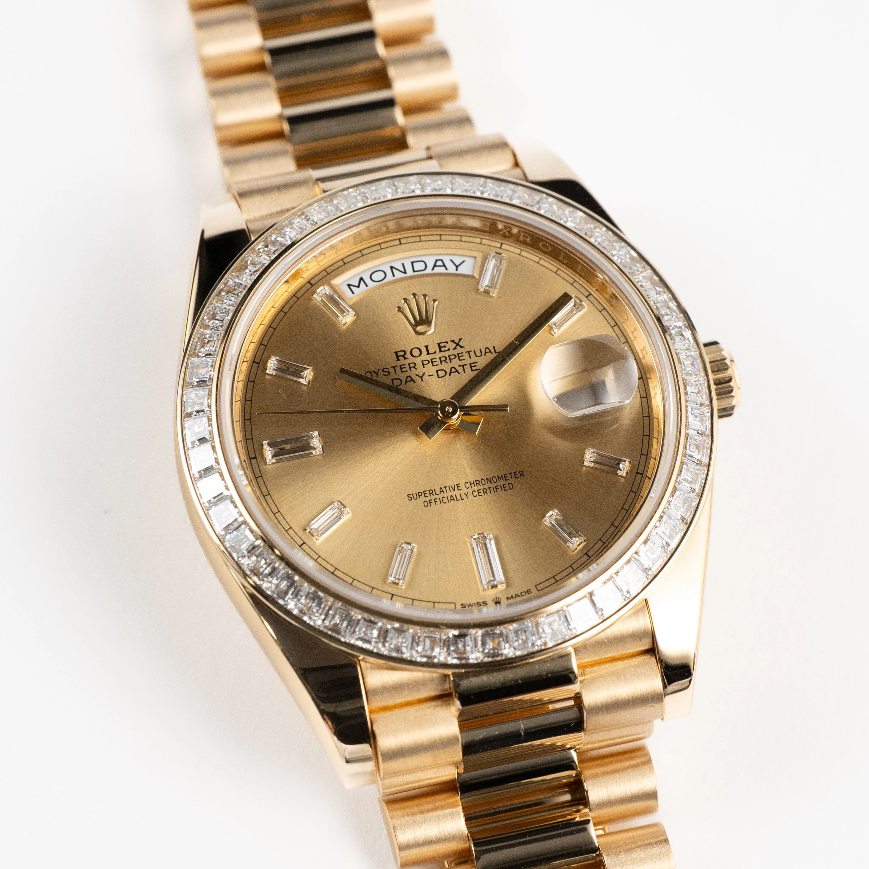 Rolex Day-Date 40 228398TBR Yellow Gold Champagne Diamond Baguette Dial Diamond Baguette Bezel (2020) - Image 5