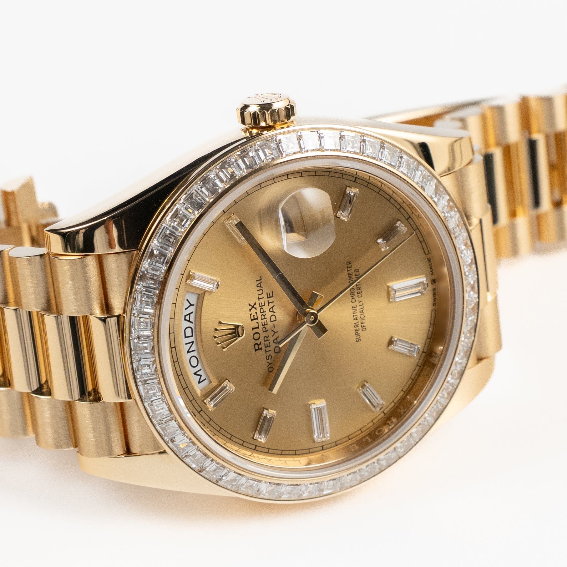 Rolex Day-Date 40 228398TBR Yellow Gold Champagne Diamond Baguette Dial Diamond Baguette Bezel (2020) - Image 6