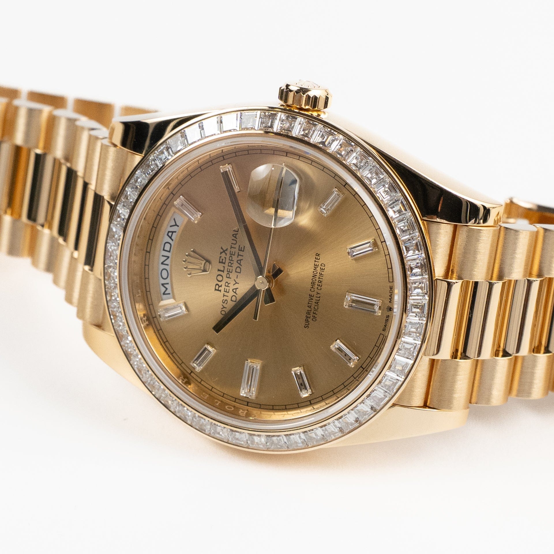 Rolex Day-Date 40 228398TBR Yellow Gold Champagne Diamond Baguette Dial Diamond Baguette Bezel (2020) - Image 7
