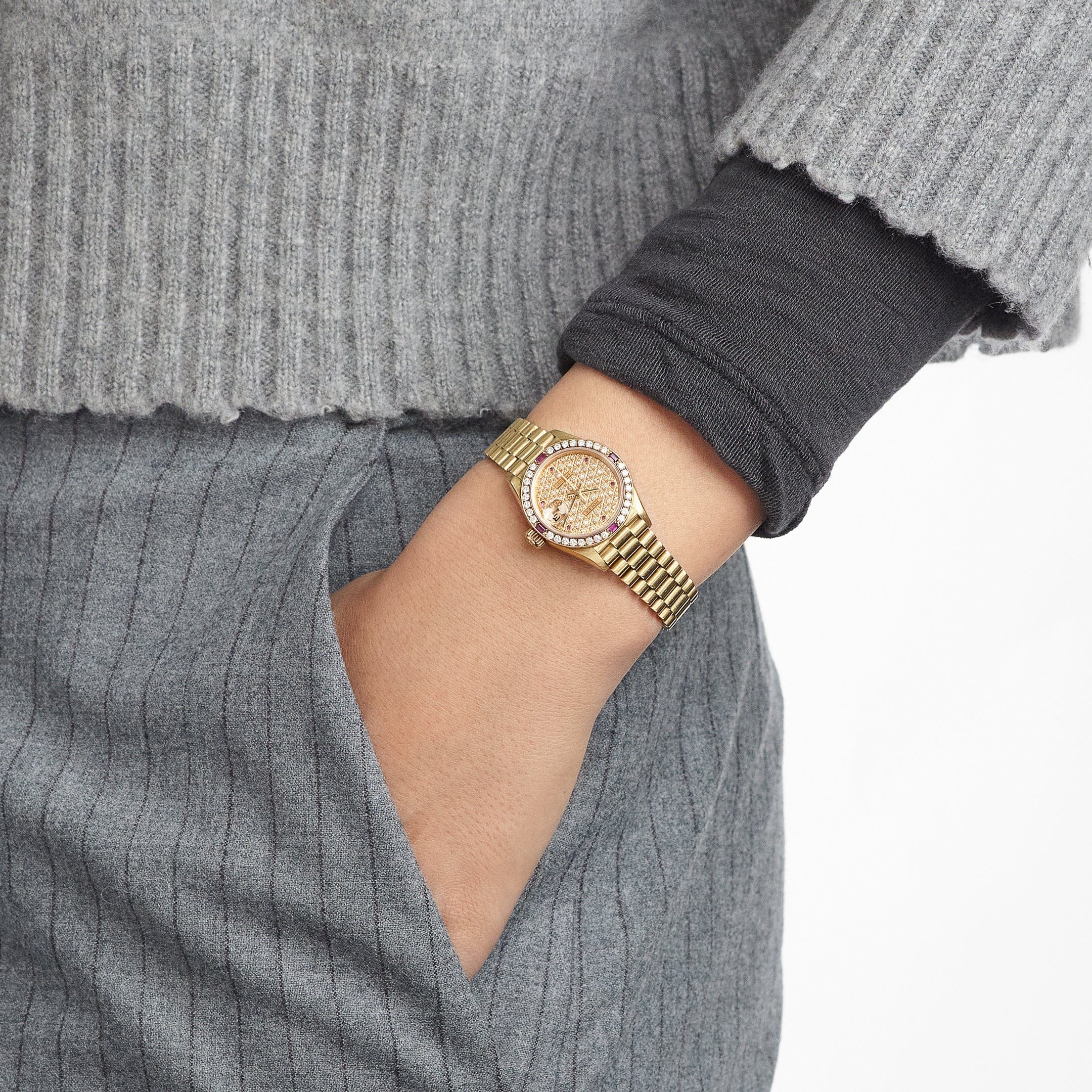 Rolex Datejust 79068 'Ladies' Yellow Gold Diamond Ruby Dial and Bezel (1995) - Image 3