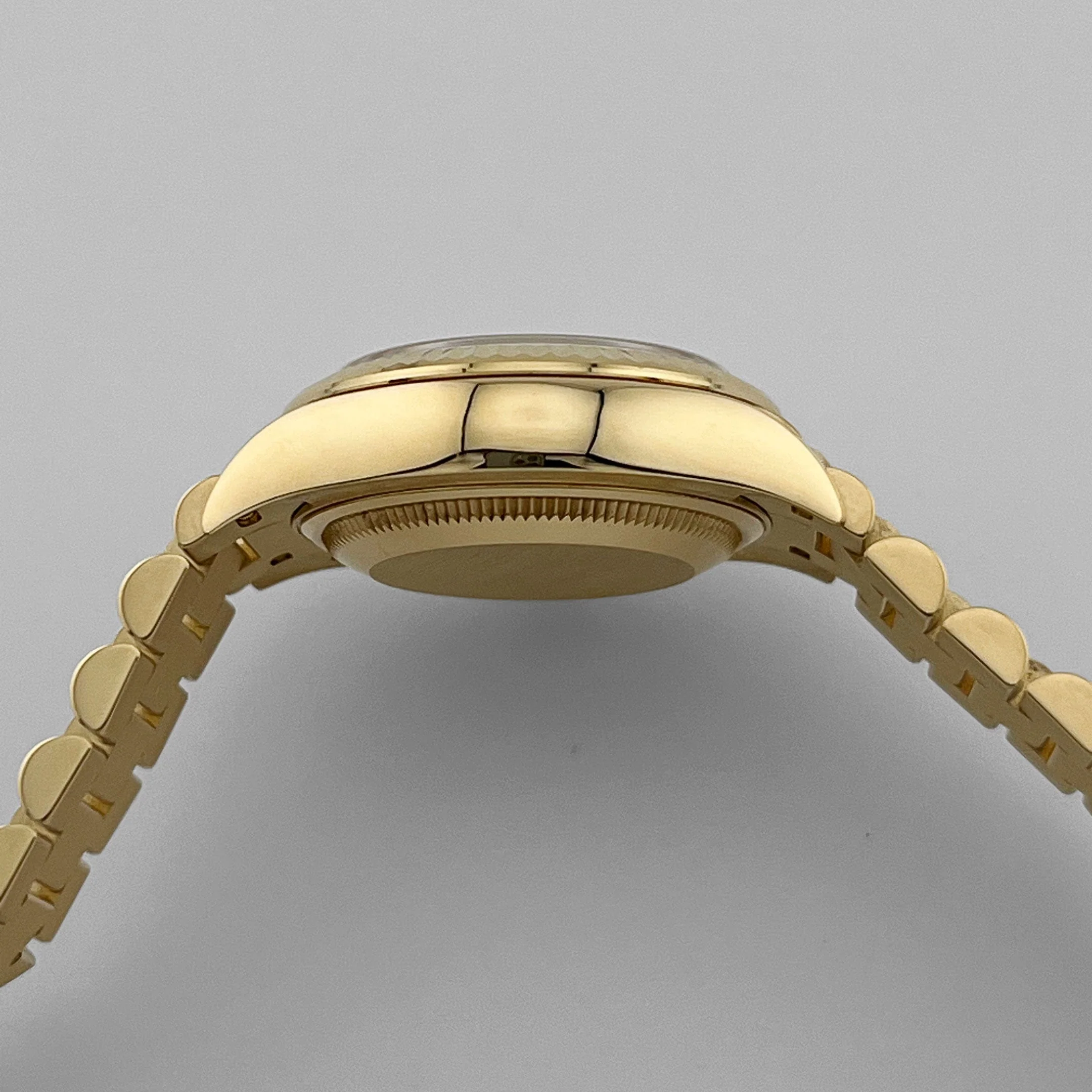 Rolex Datejust 28 279178 'Ladies' Yellow Gold Silver Diamond Dial (2025) - Image 6