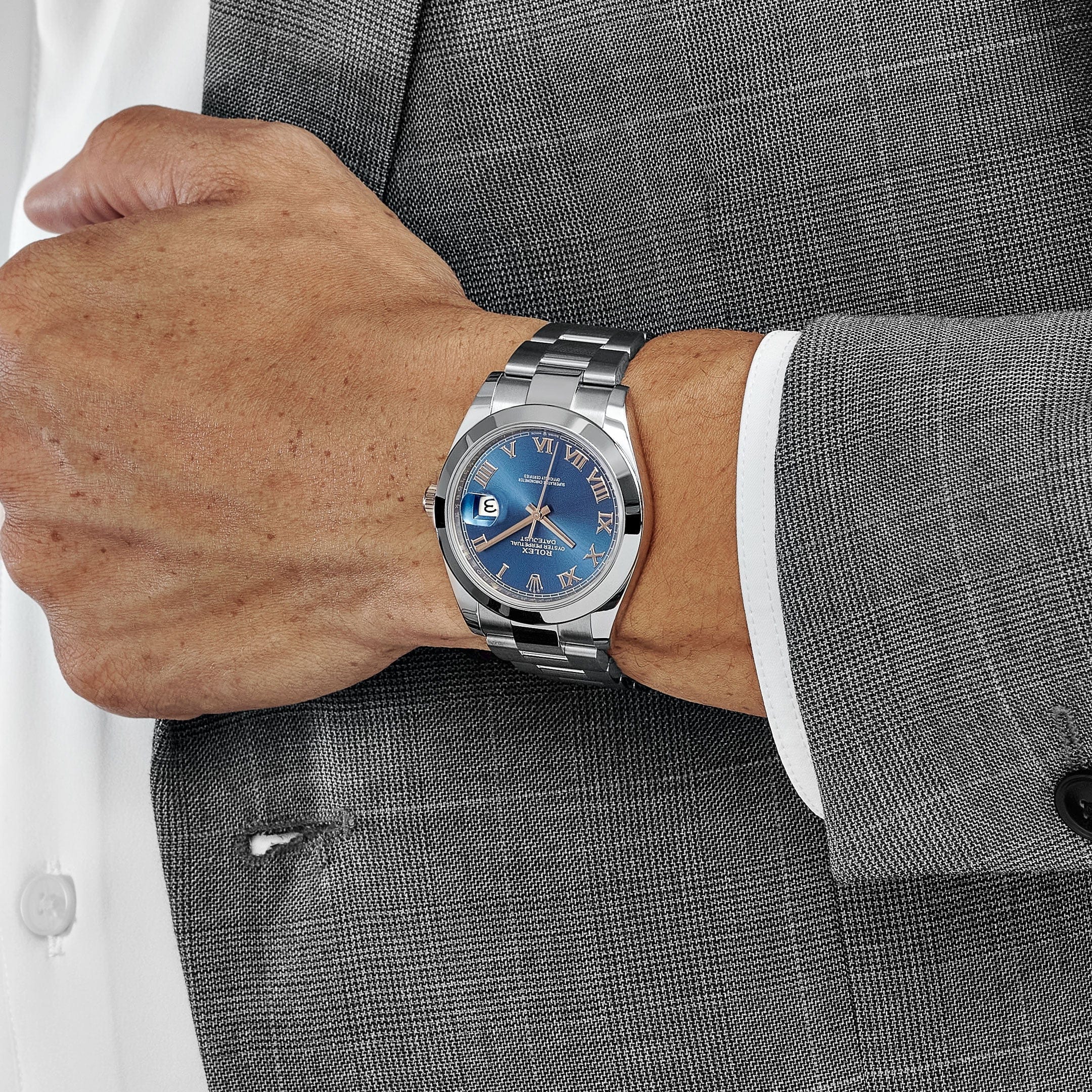 Rolex Datejust 41 126300 Stainless Steel Blue Roman Dial Oyster (2025) - Image 2