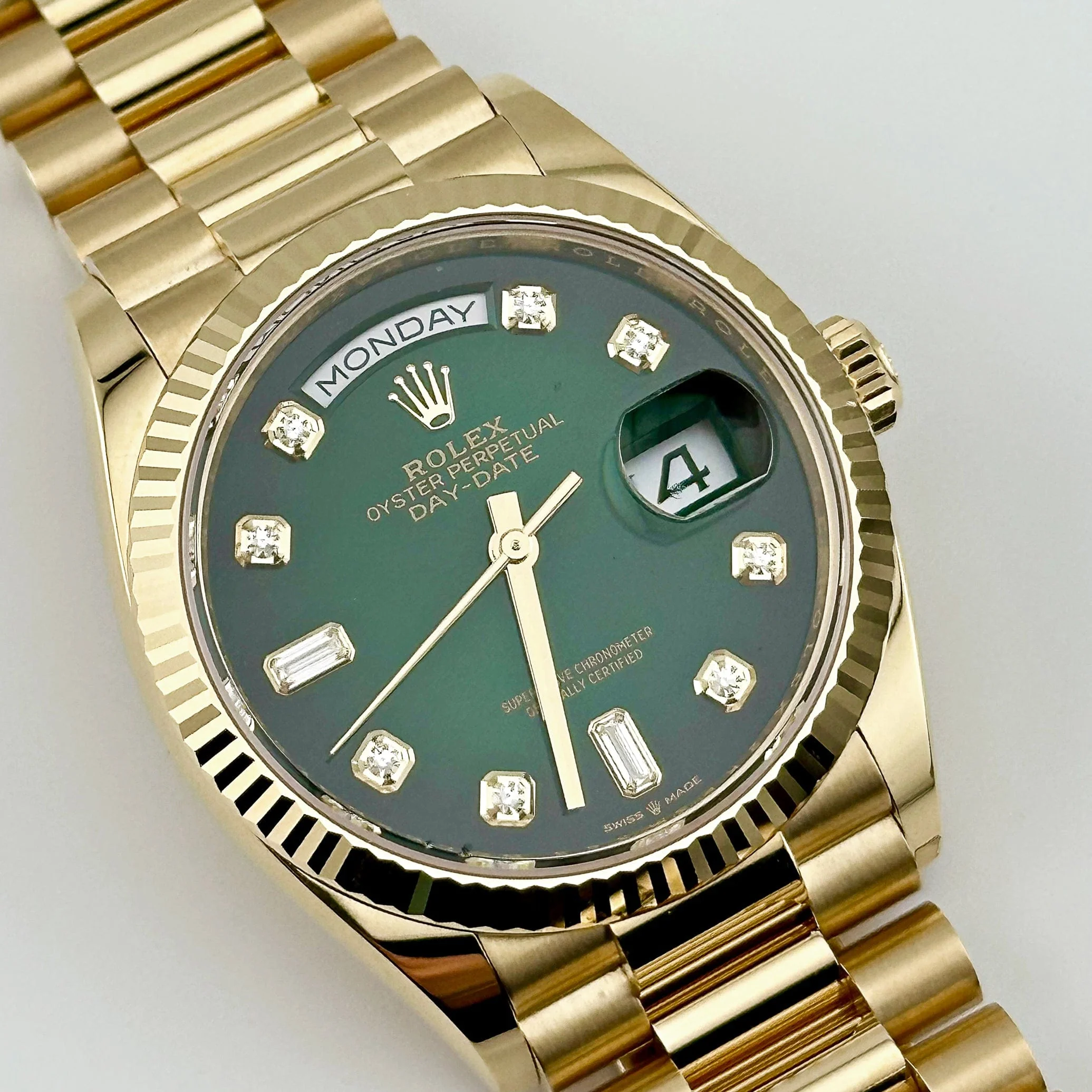 Rolex Day-Date 36 128238 Yellow Gold Green Diamond Dial (2025) - Image 2