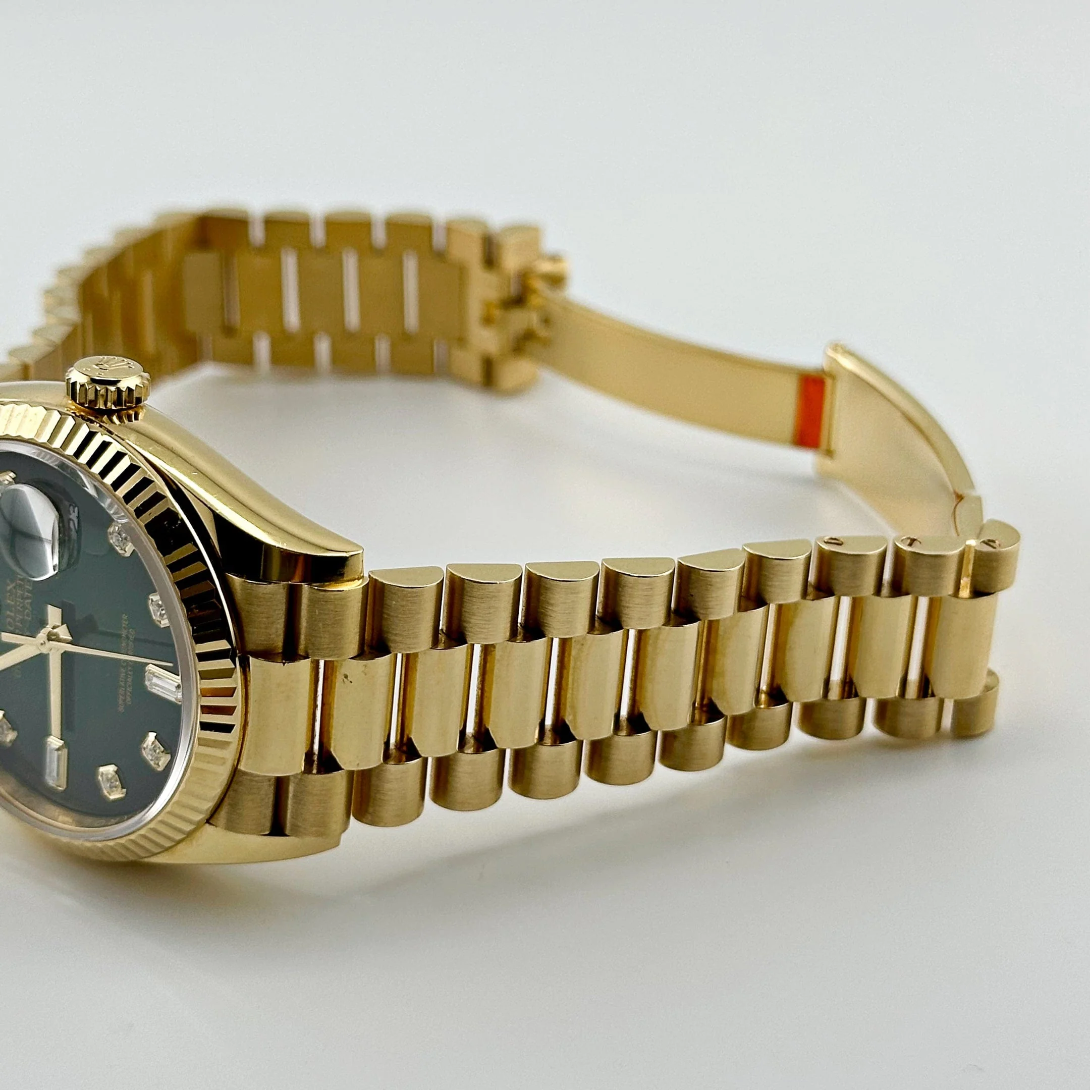 Rolex Day-Date 36 128238 Yellow Gold Green Diamond Dial (2025) - Image 5