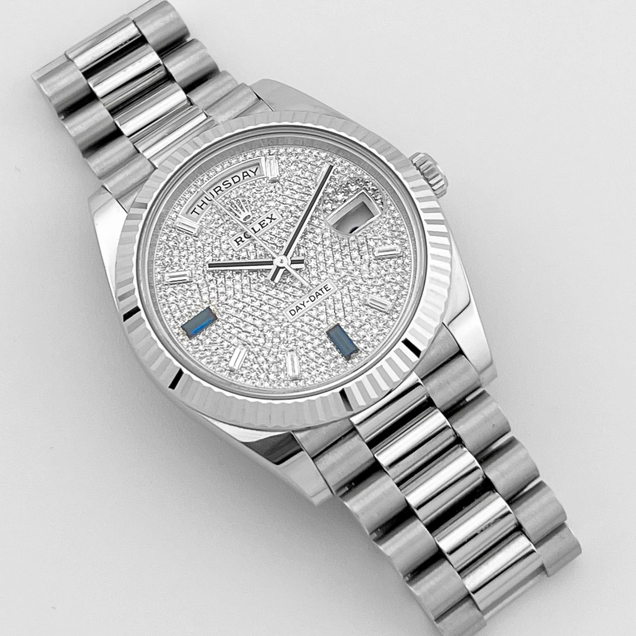Rolex Day-Date 40 228236 Platinum Pavé Diamond Dial (2023) - Image 3