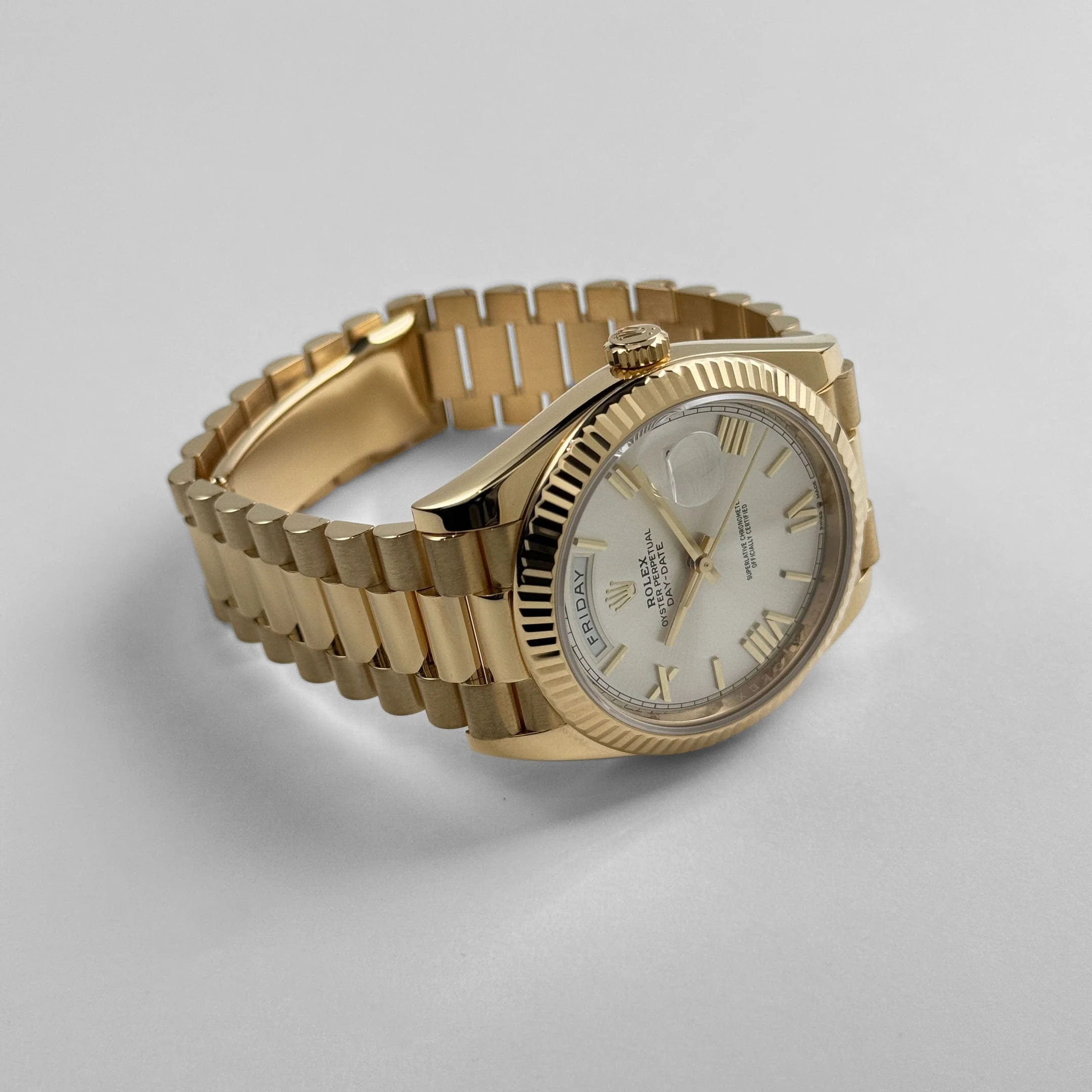 Rolex Day-Date 40 228238 Yellow Gold Silver Roman Numerals Dial (2021) - Image 4