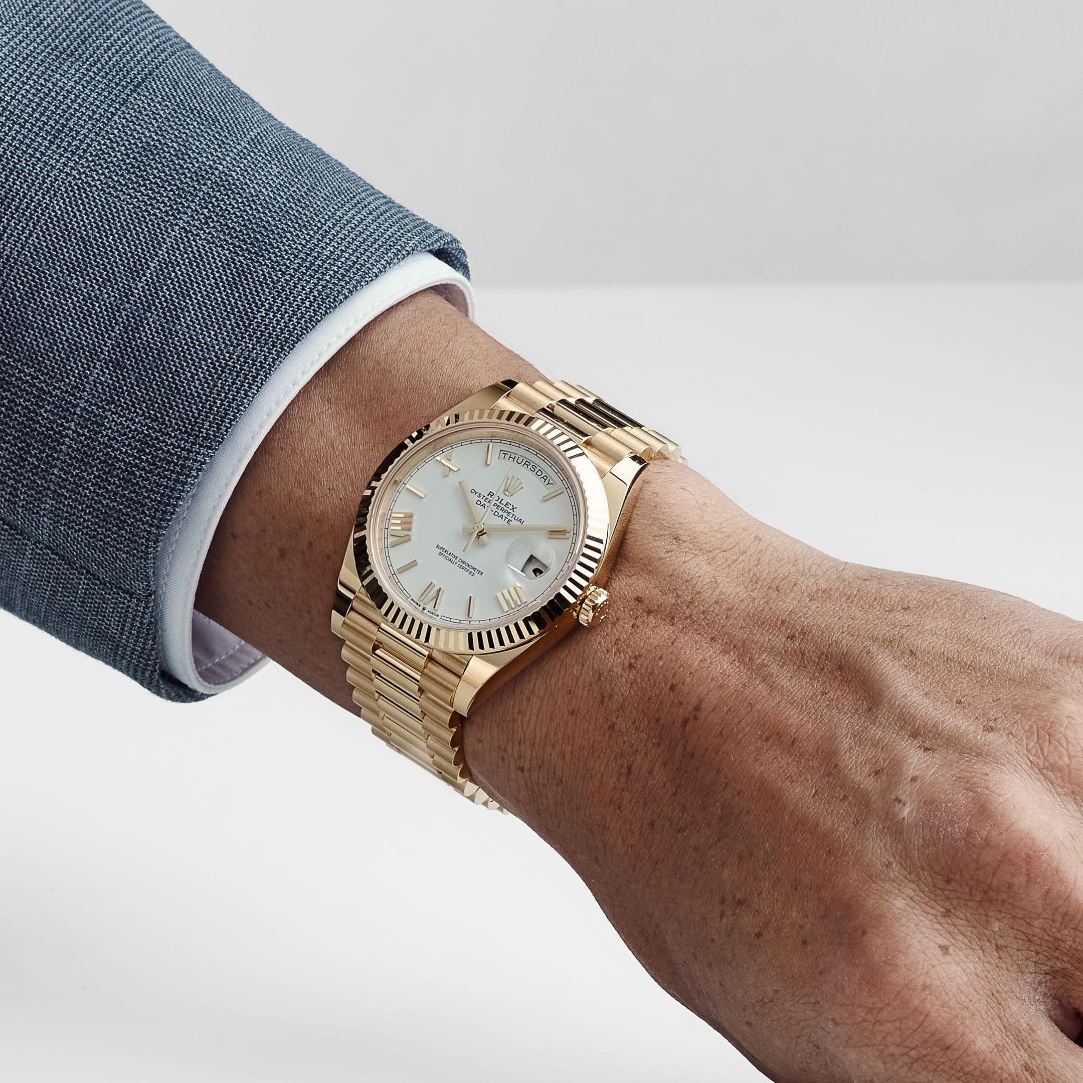 Rolex Day-Date 40 228238 Yellow Gold White Roman Numerals Dial (2025) - Image 2