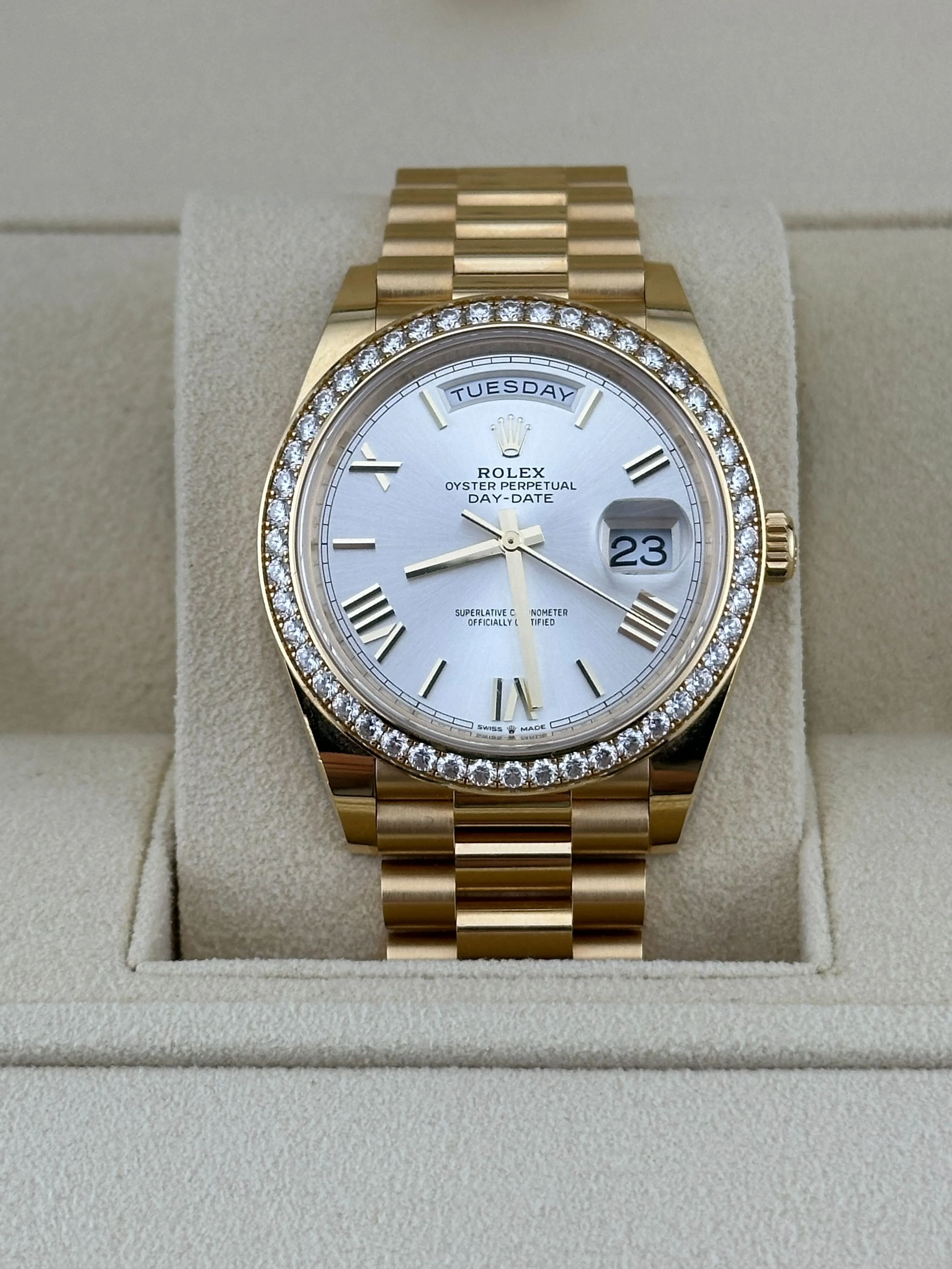 Rolex Day-Date 40 228348RBR Yellow Gold Diamond Bezel Silver Dial (2021) - Image 2