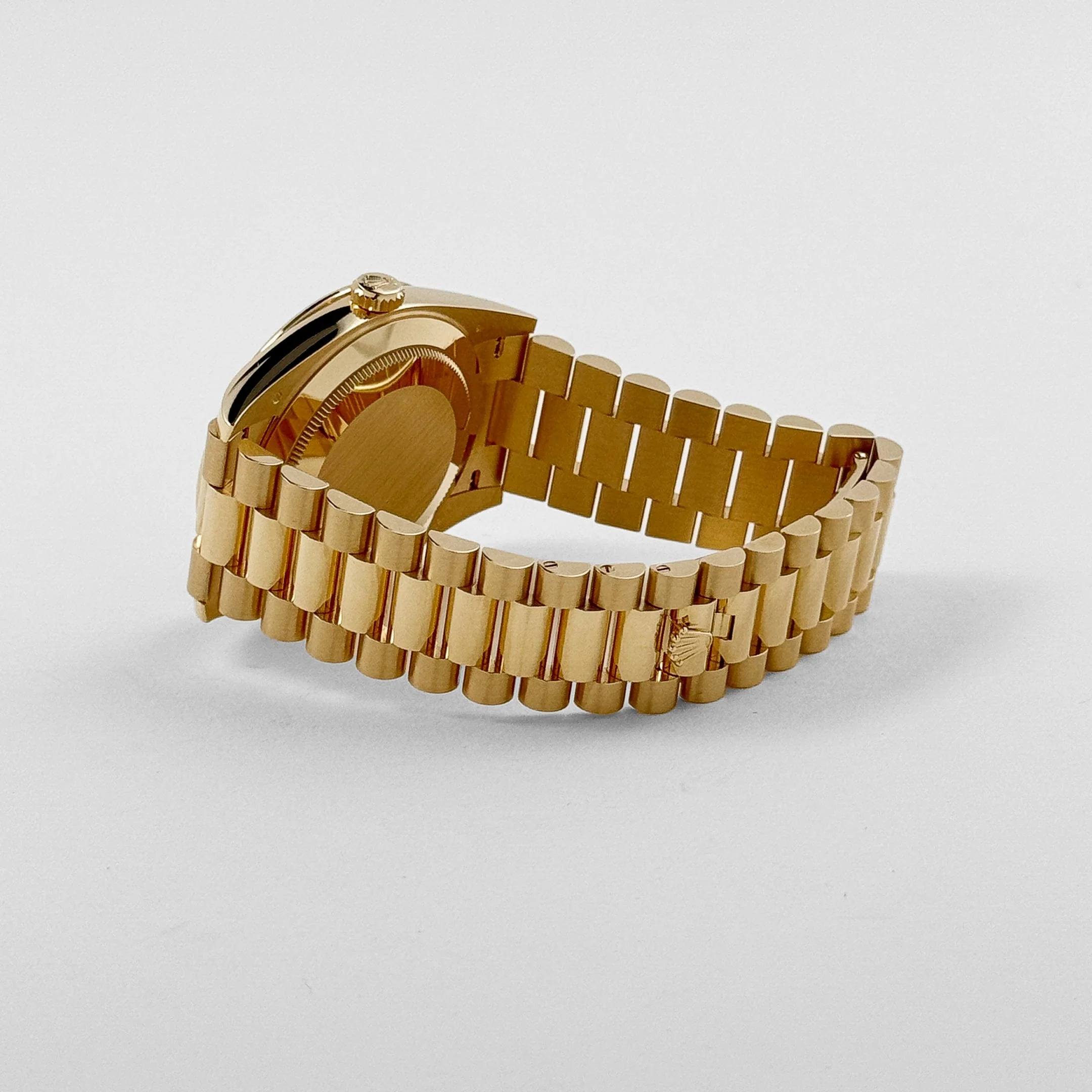 Rolex Day-Date 40 228348RBR Yellow Gold Diamond Dial Diamond Bezel (2022) - Image 9