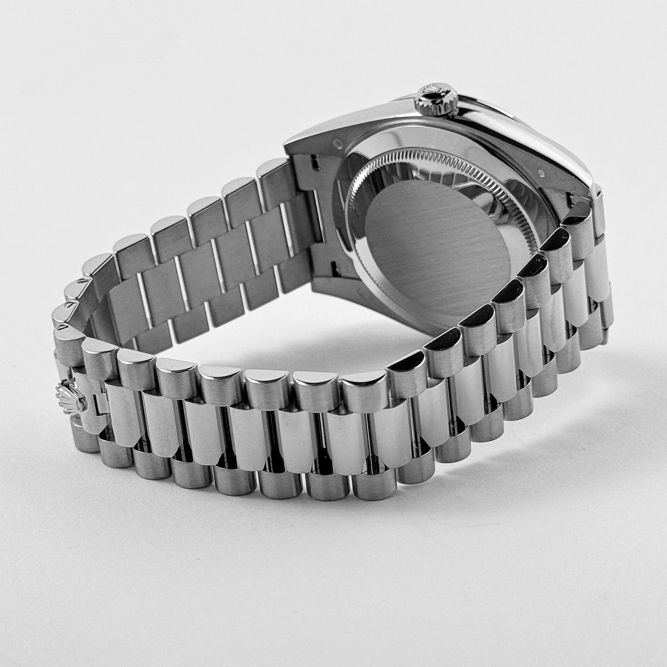 Rolex Day-Date 40 228349RBR White Gold Olive Green Dial Diamond Bezel (2021) - Image 9