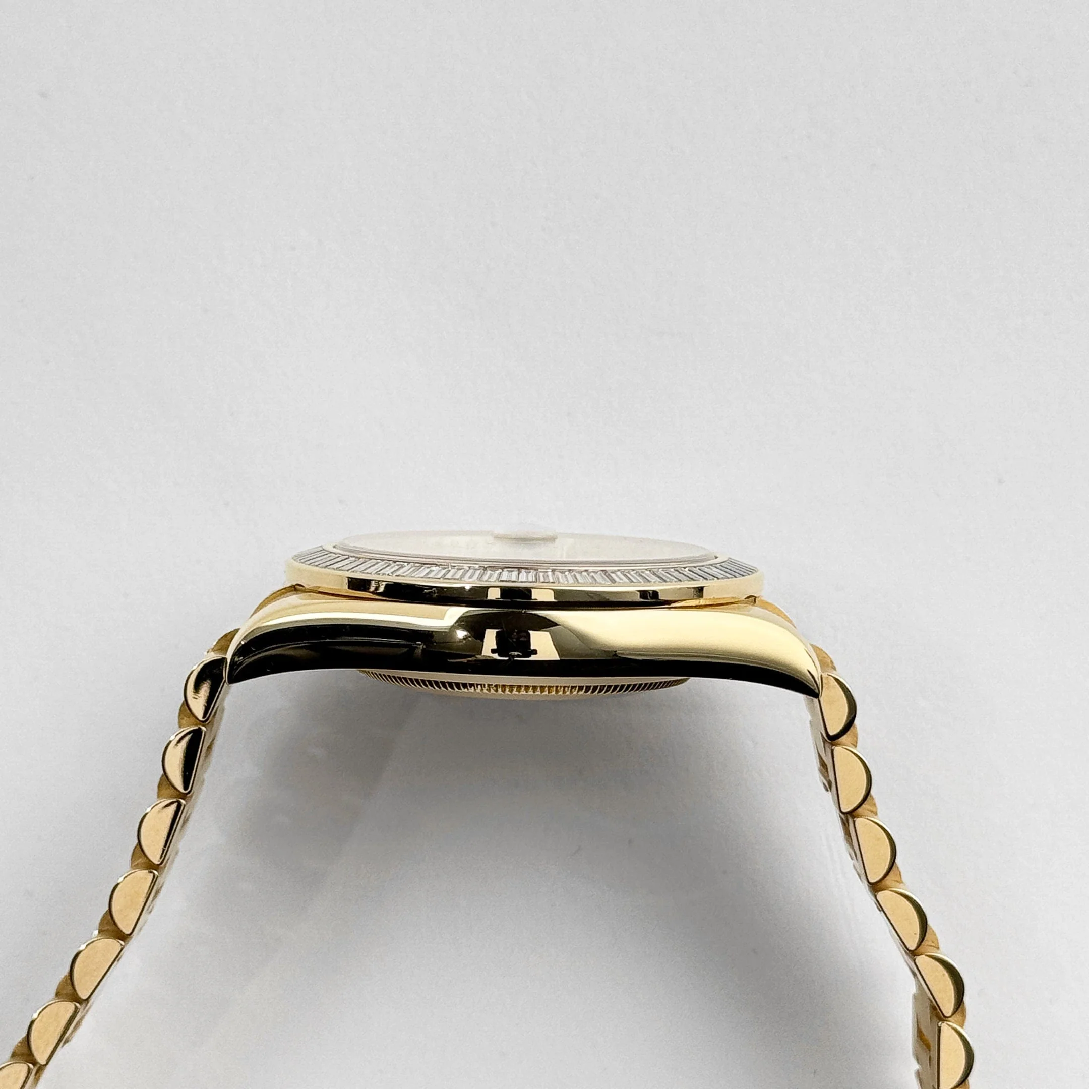 Rolex Day-Date II 218398 Yellow Gold Champagne Ruby Dial Diamond Bezel (2010) - Image 7