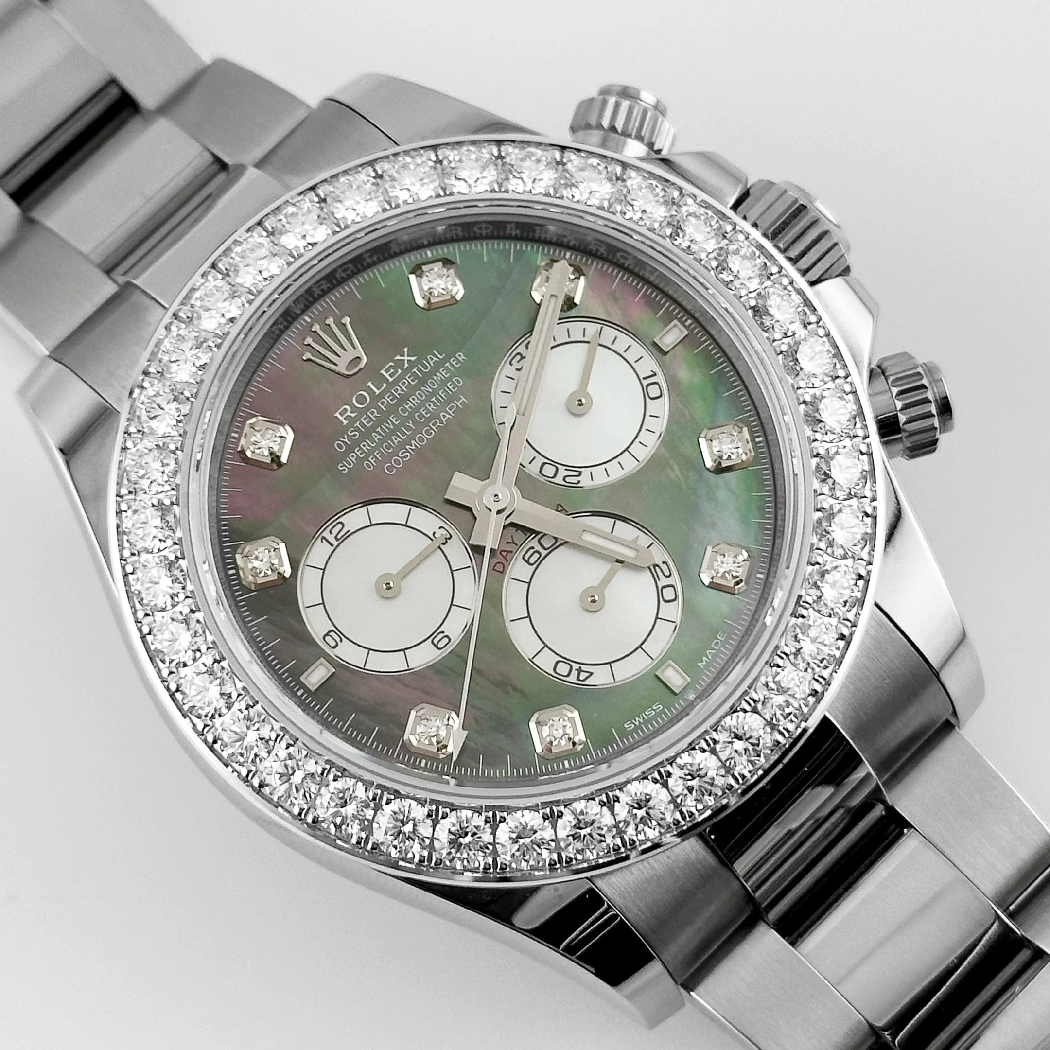 Rolex Daytona 126579RBR White Gold Mother of Pearl Diamond Dial Diamond Bezel (2024) - Image 2