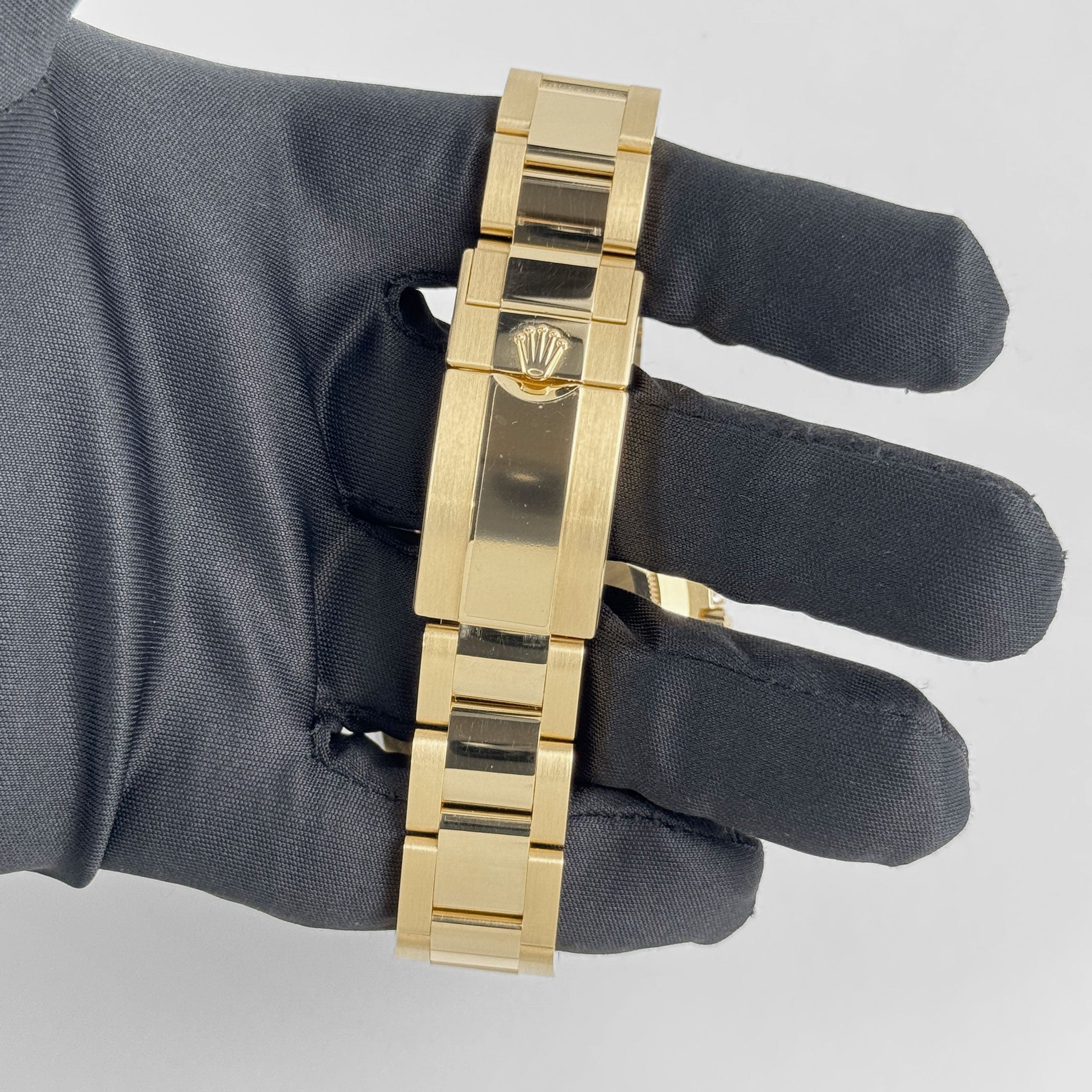 Rolex Daytona 'Eye of the Tiger' 116598TBR Yellow Gold Diamond Accents (2024) - Image 12