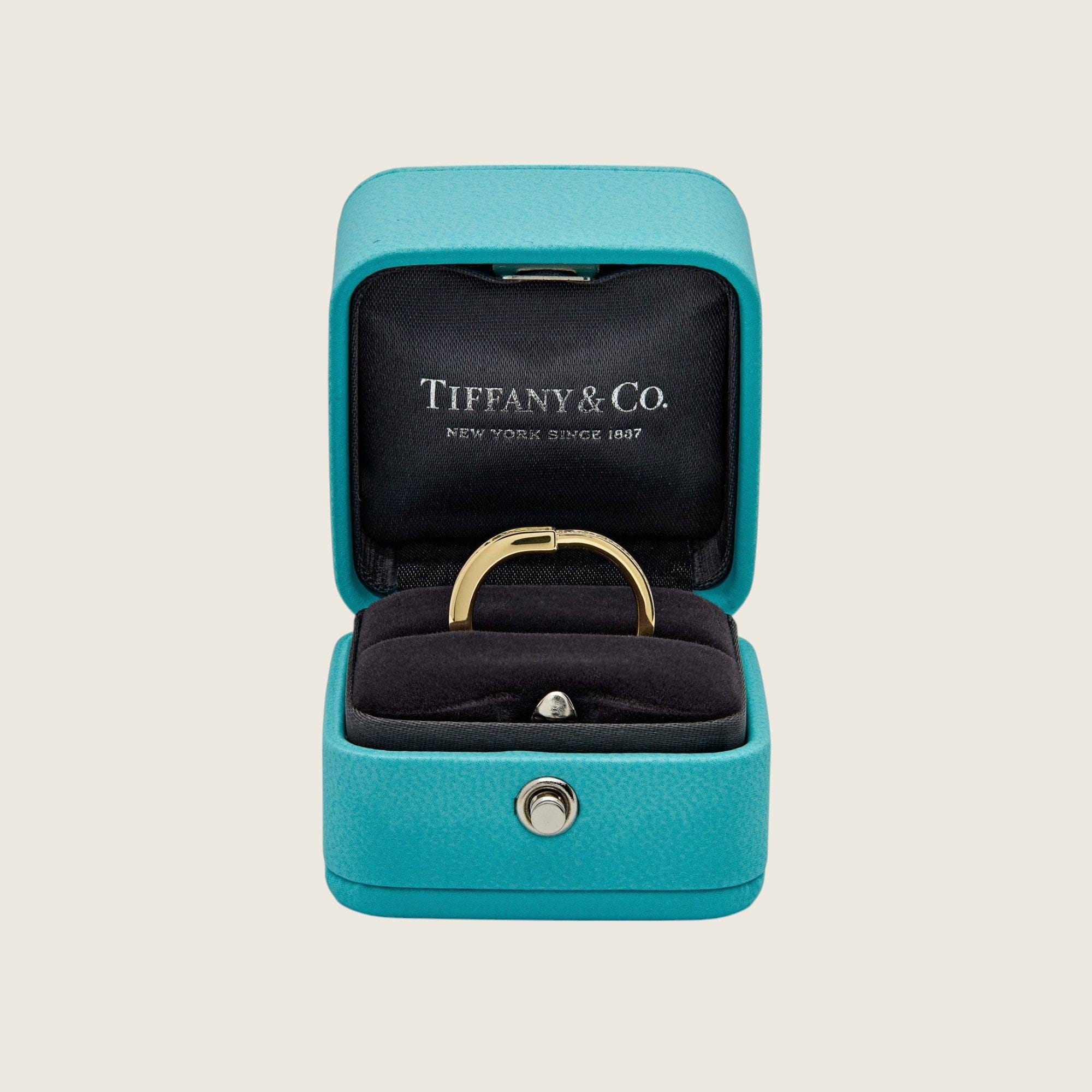 Tiffany & Co. Lock Ring in Yellow Gold with Pavé Diamonds 72343786 - Image 5