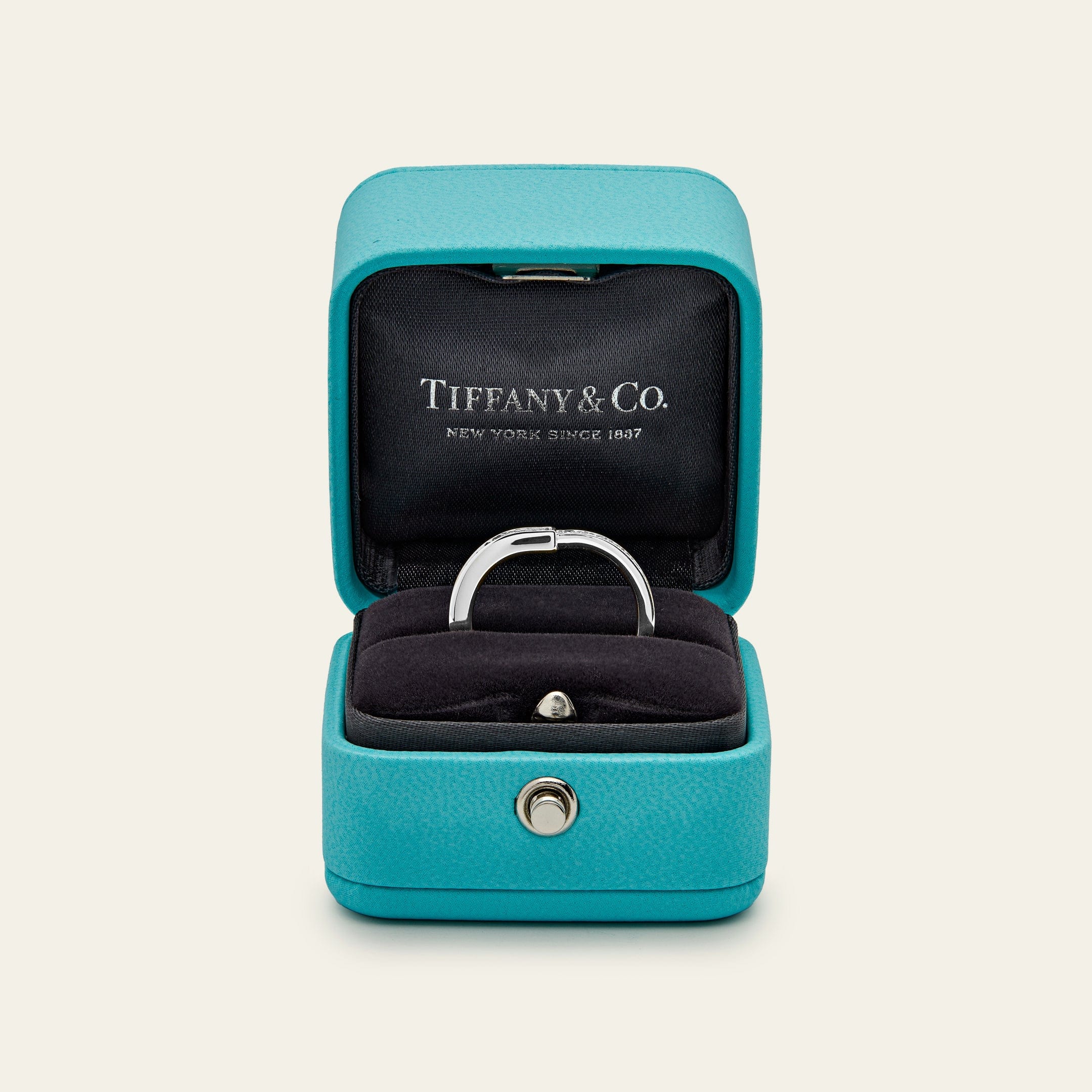 Tiffany & Co. Lock Ring in White Gold with Pavé Diamonds 72792092 - Image 6