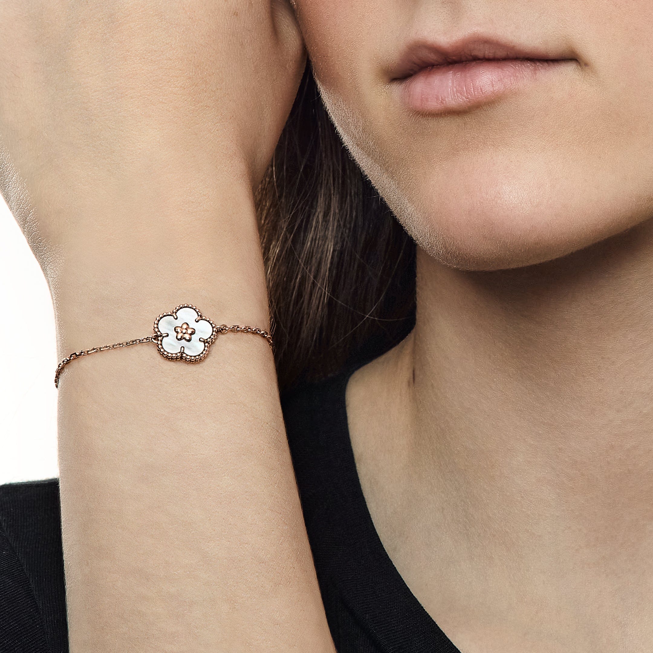 Van Cleef & Arpels Lucky Spring Bracelet Plum Blossom - Image 2